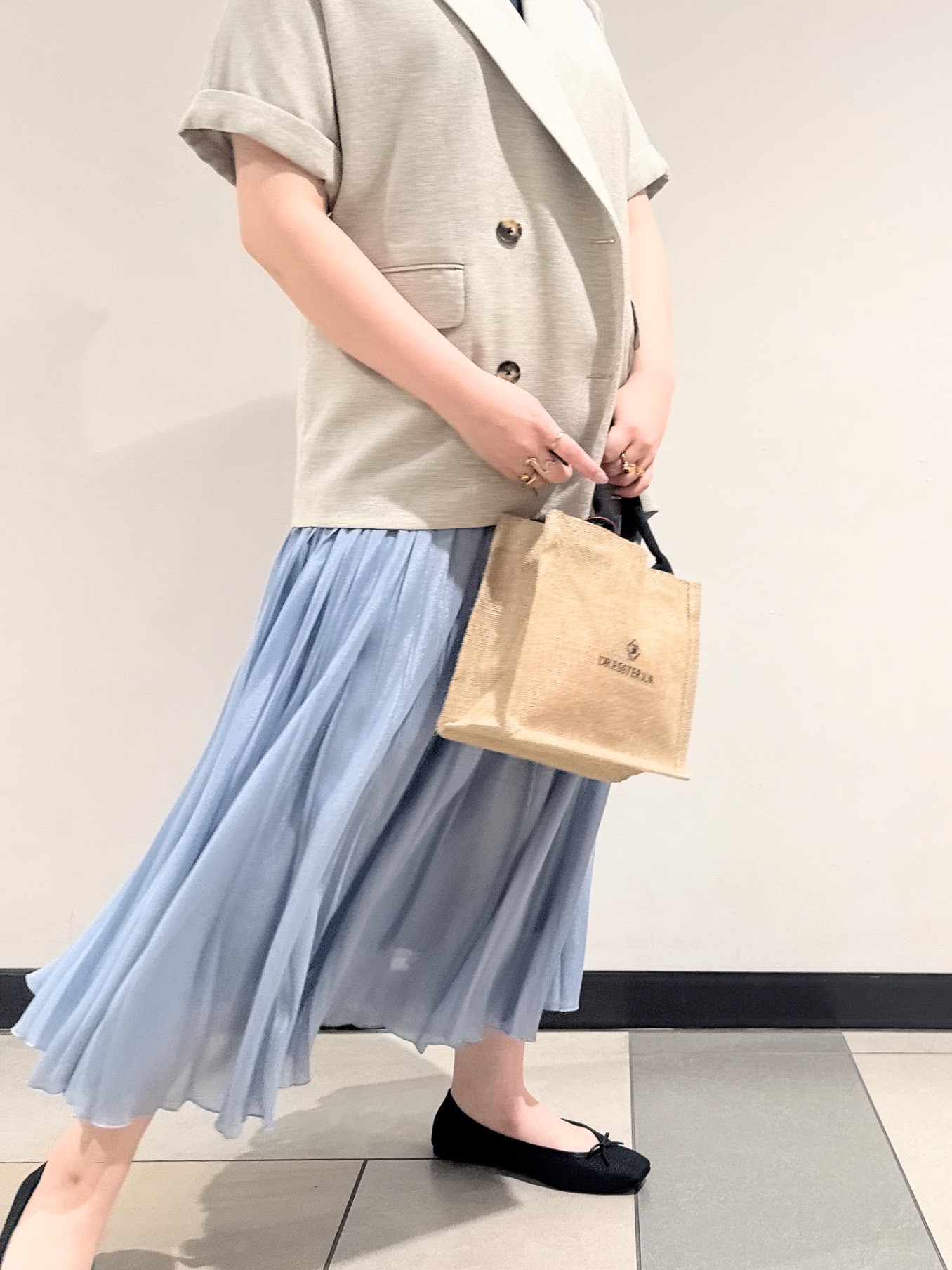 なかもとあきさんの「DRESSTERIOR｜【セットアップ可/UVカット/接触冷感/吸水速乾】ウォッシャブル リネンライクドルマンジャケット」を使ったコーディネート