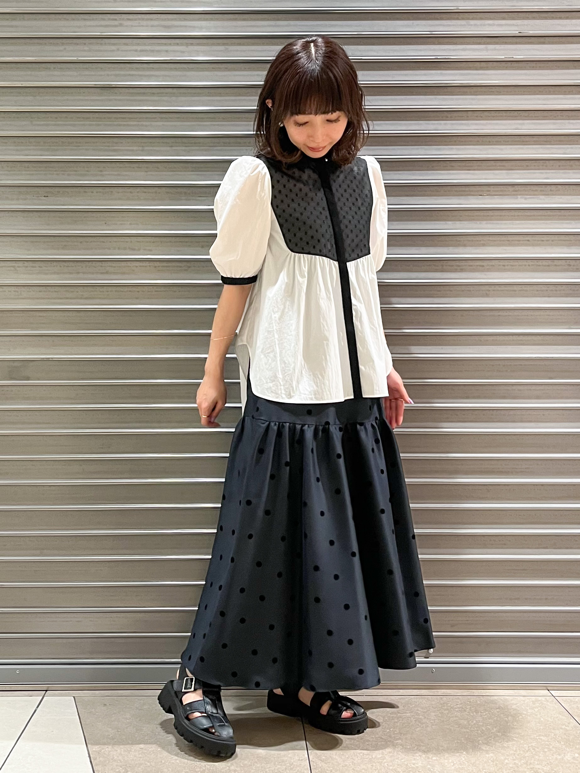 じゅんさんの「DRESSTERIOR｜【着映え】パフスリーブ ブザムブラウス」を使ったコーディネート