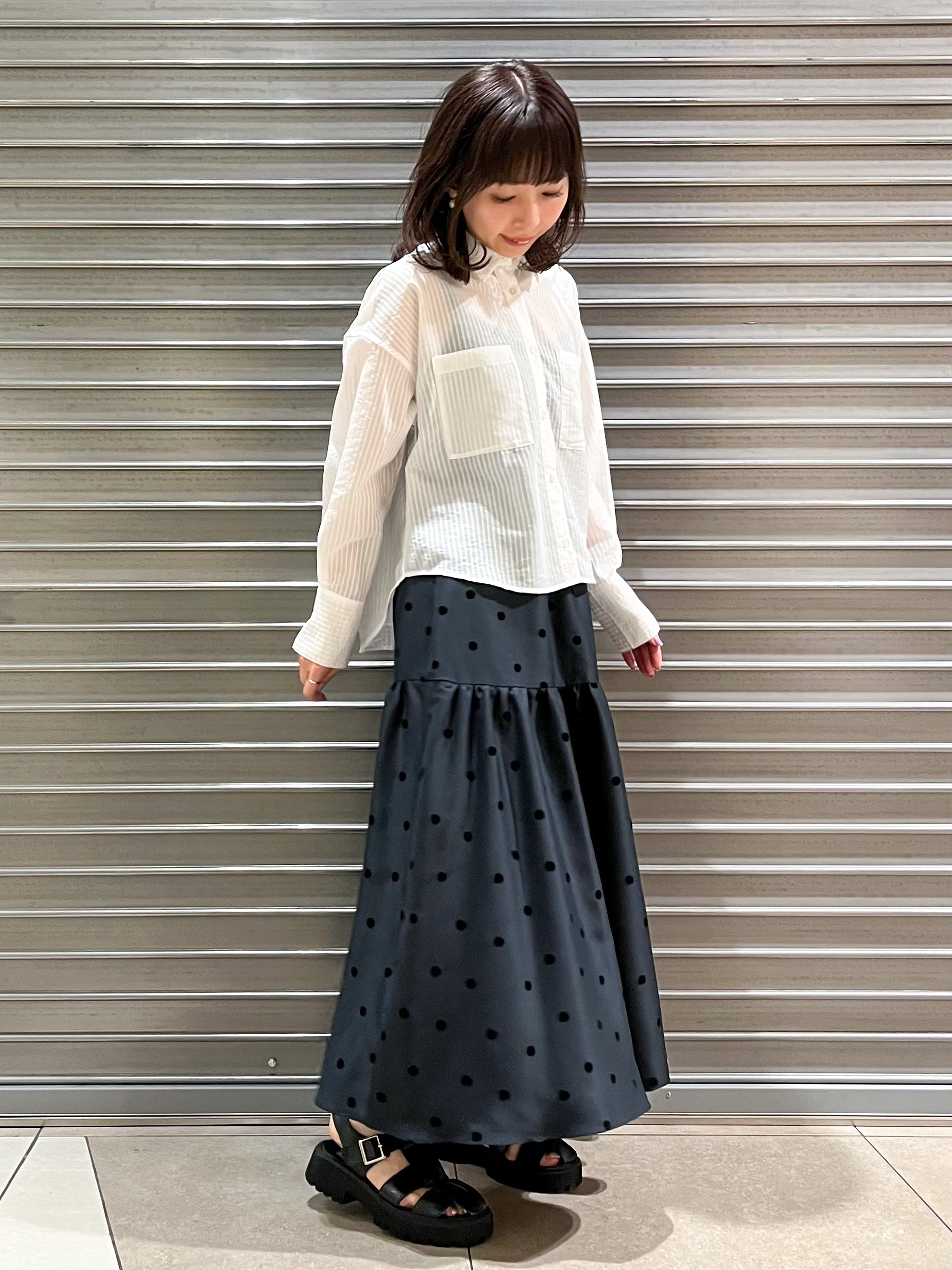 じゅんさんの「DRESSTERIOR｜シアーストライプクロップドシャツ」を使ったコーディネート