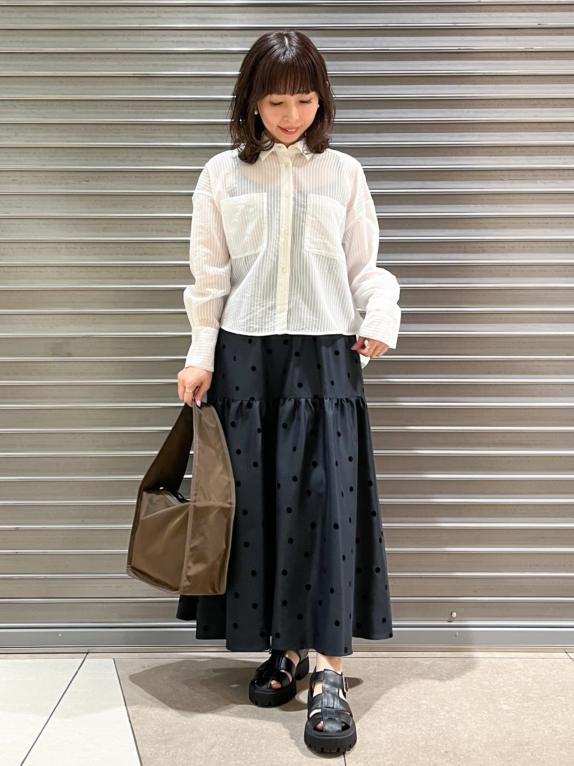 じゅんさんの「DRESSTERIOR｜シアーストライプクロップドシャツ」を使ったコーディネート