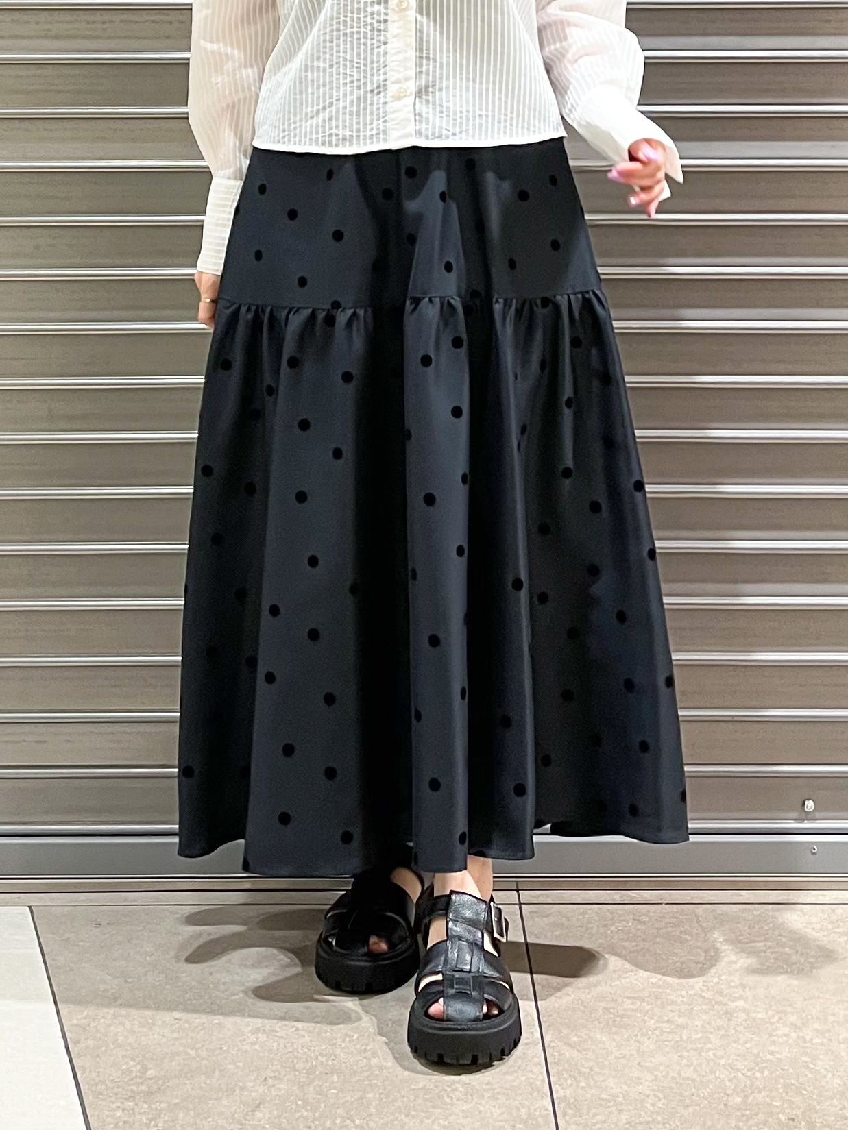 じゅんさんの「DRESSTERIOR｜シアーストライプクロップドシャツ」を使ったコーディネート