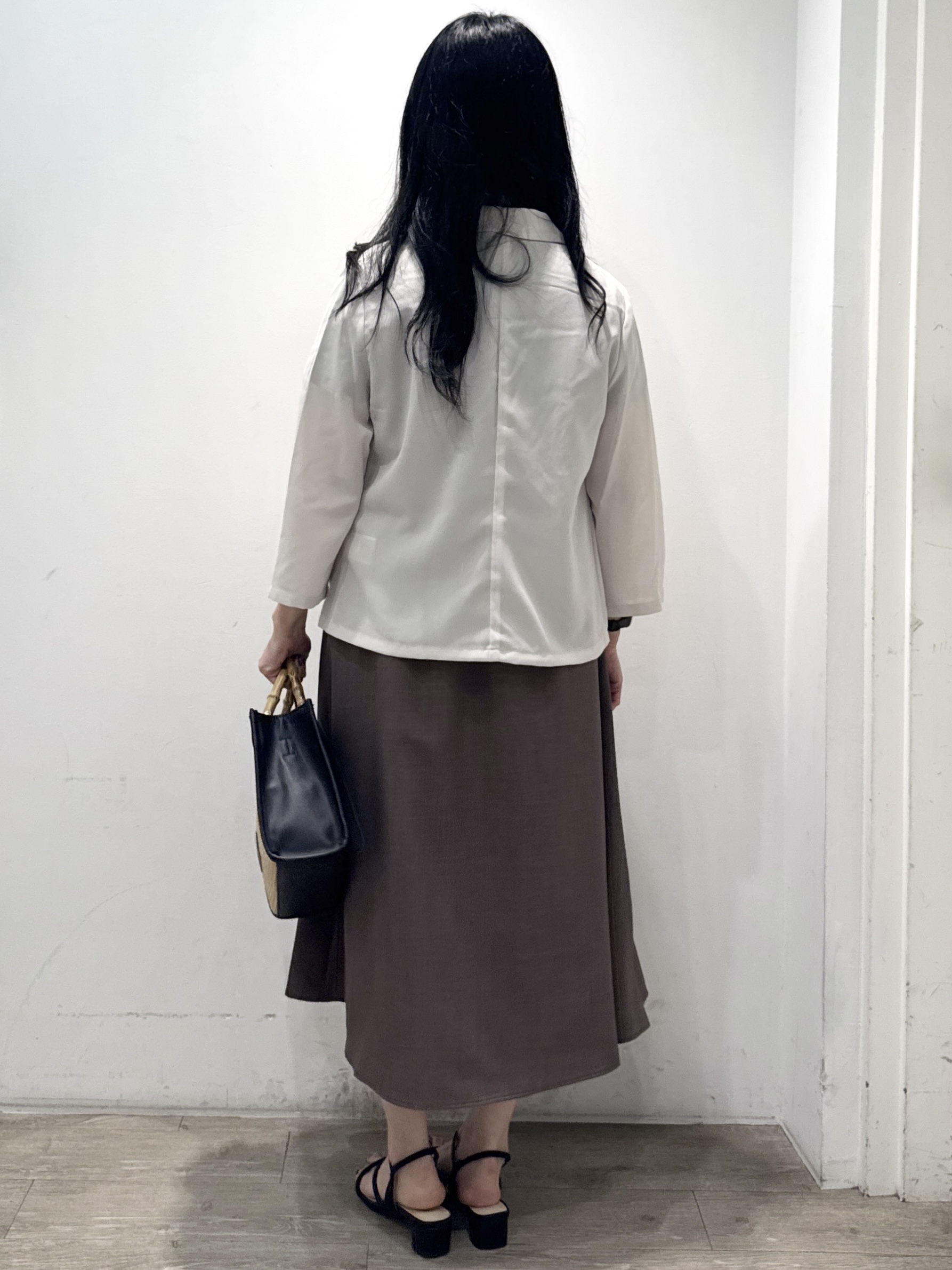 yuicciさんの「OPAQUE.CLIP｜【接触冷感／防シワ】ひんやり7分袖テーラードジャケット《洗濯機OK》」を使ったコーディネート
