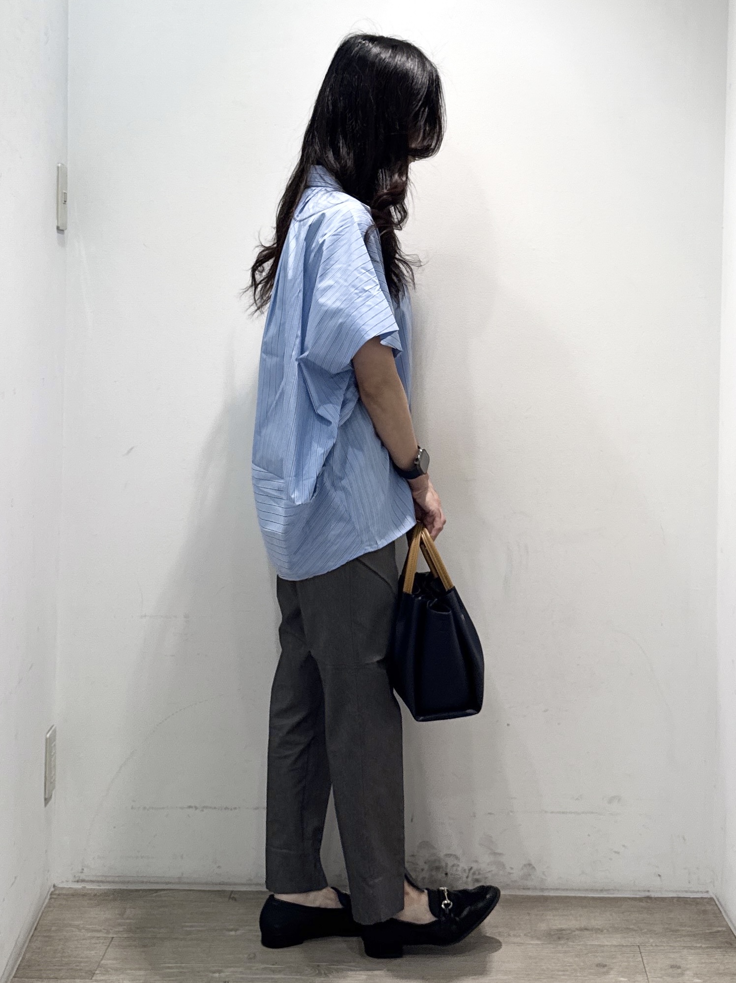 yuicciさんの「OPAQUE.CLIP｜タックニュアンスフォルムシャツ【洗濯機OK】」を使ったコーディネート