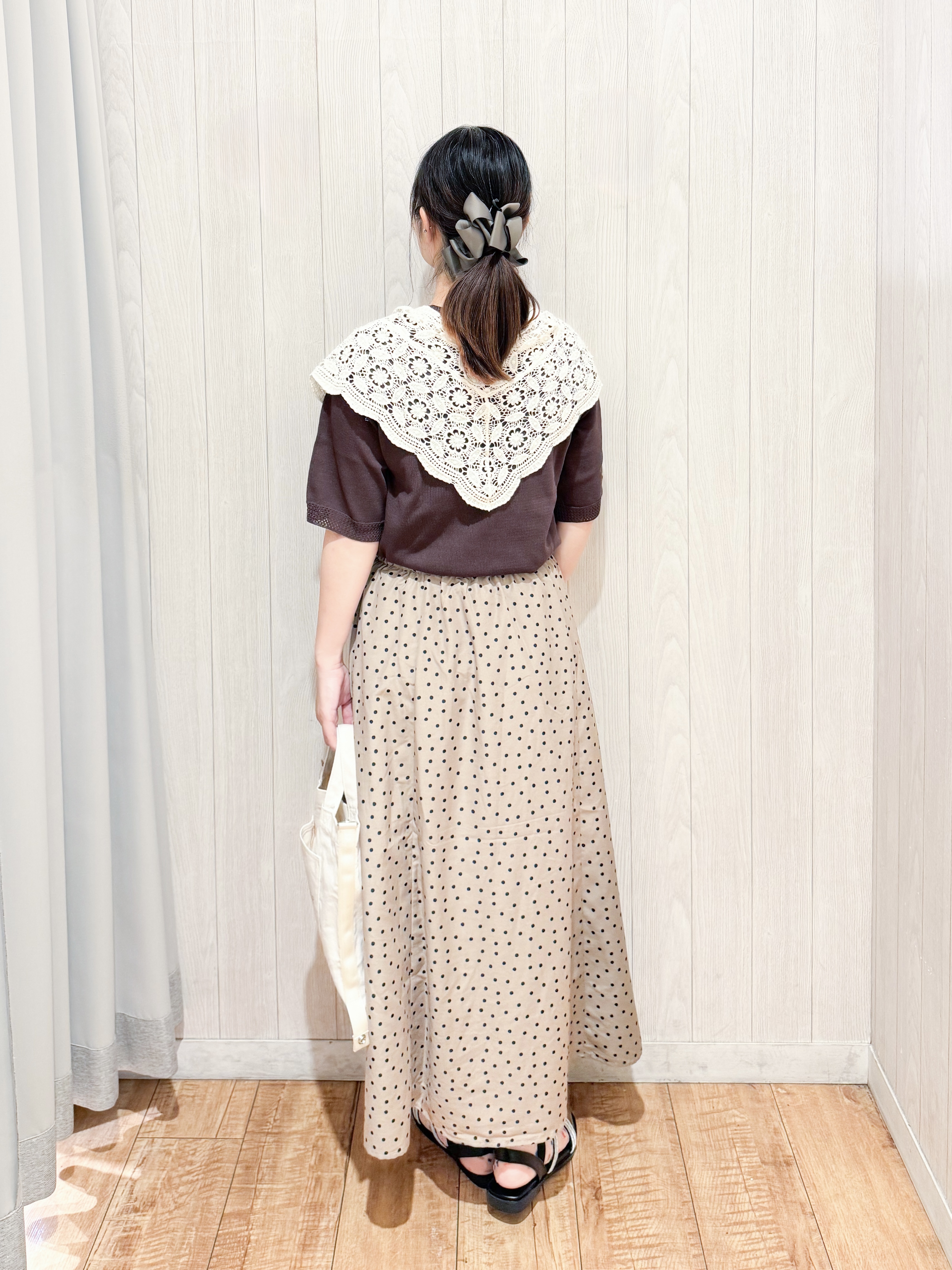 愛さんの「SHOO･LA･RUE｜【S-LL/二の腕カバー】品よく決まる 5分袖デザインニット」を使ったコーディネート