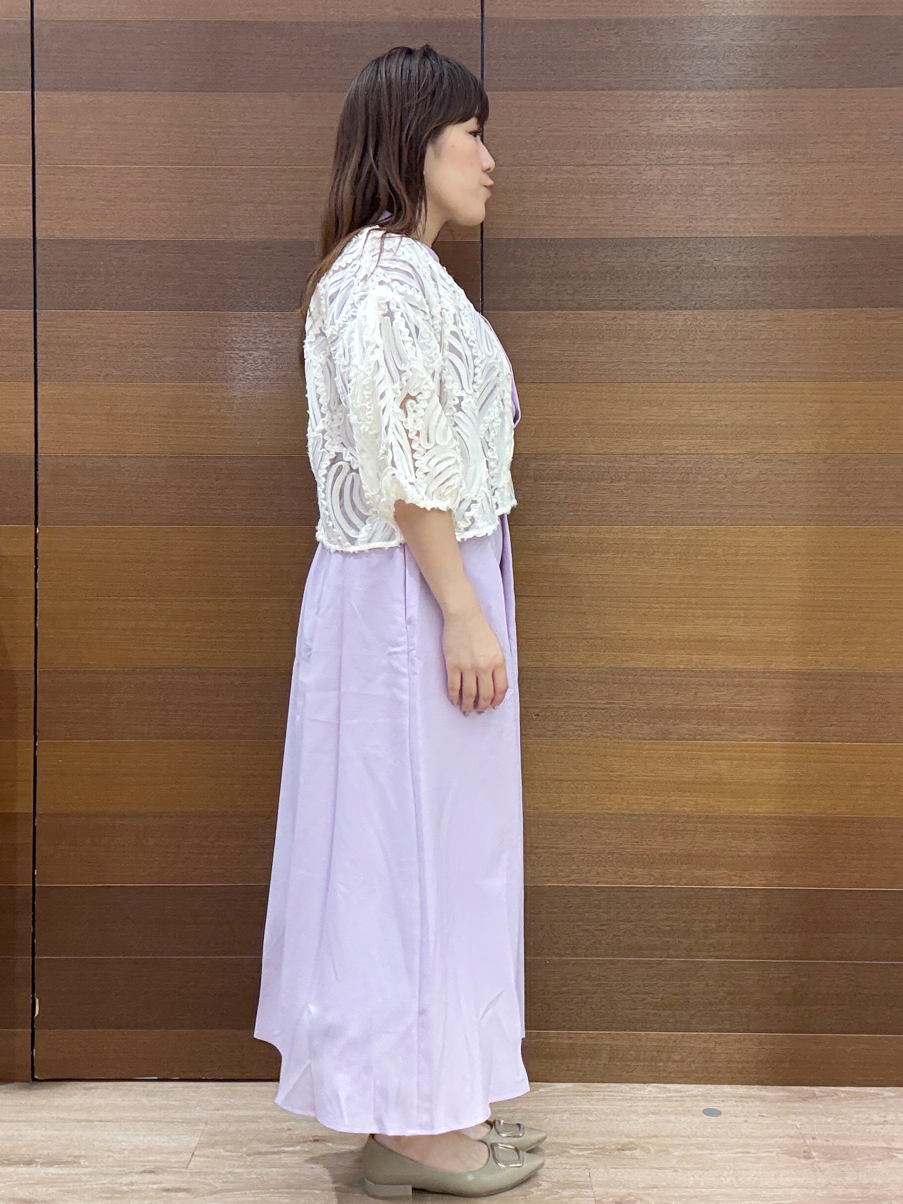 maichiさんの「OPAQUE.CLIP｜立体レースボリュームスリーブブラウス【洗える】」を使ったコーディネート