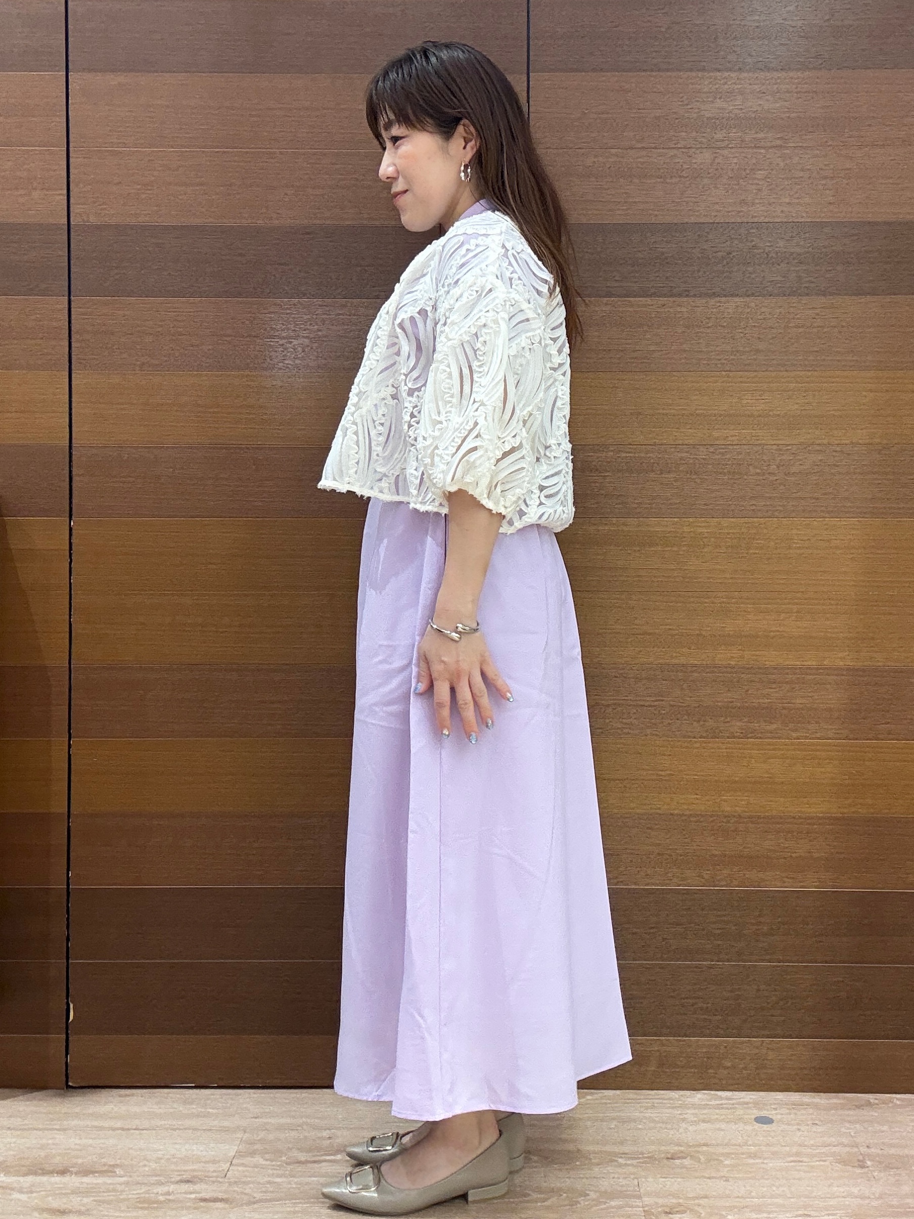 maichiさんの「OPAQUE.CLIP｜立体レースボリュームスリーブブラウス【洗える】」を使ったコーディネート