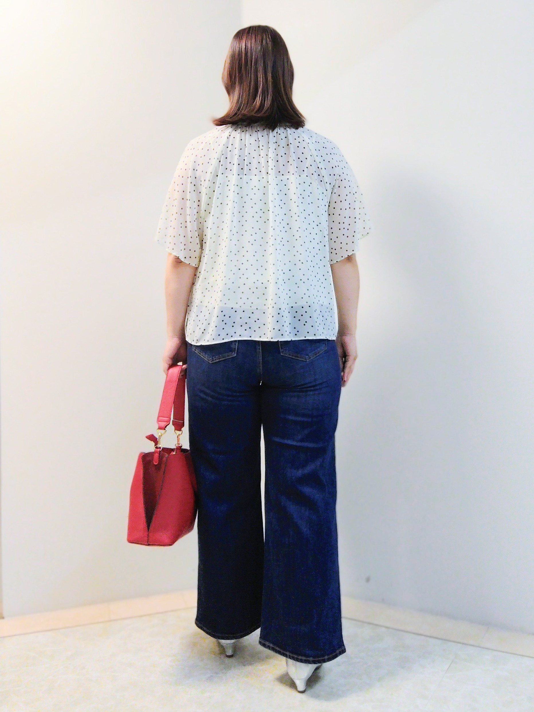 エリさんの「Reflect｜【セットアップ／手洗い可】ドット柄シアーブラウス」を使ったコーディネート