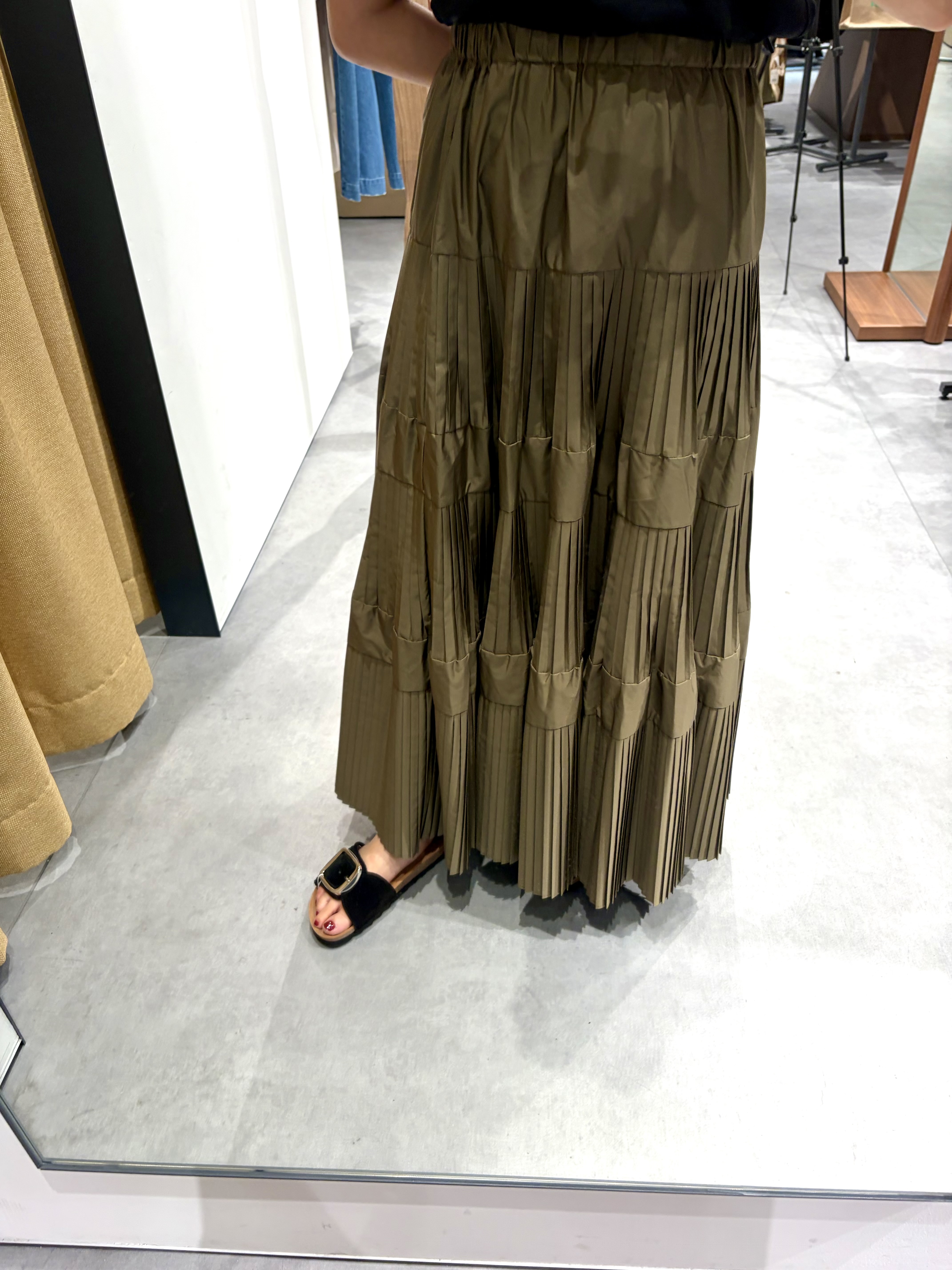 mari_831さんの「INDIVI｜3DプリントロゴTシャツ【再入荷】」を使ったコーディネート