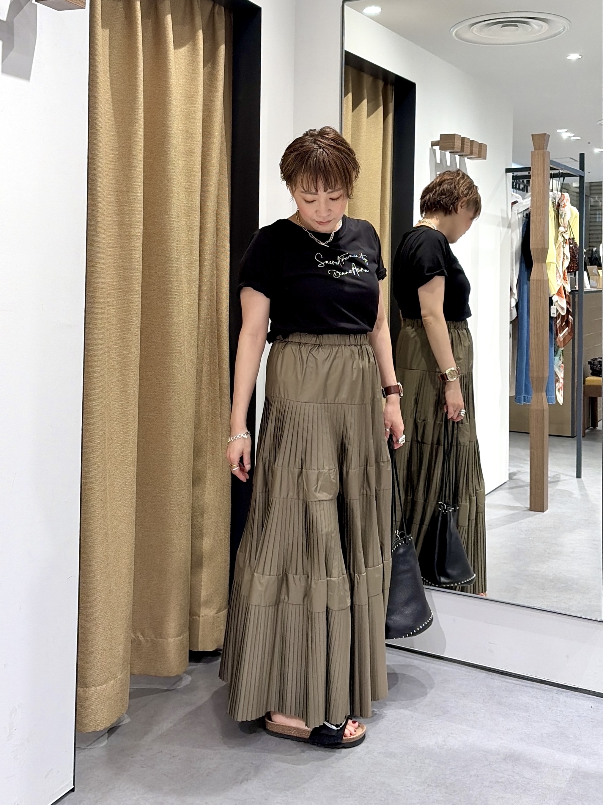 mari_831さんの「INDIVI｜3DプリントロゴTシャツ【再入荷】」を使ったコーディネート
