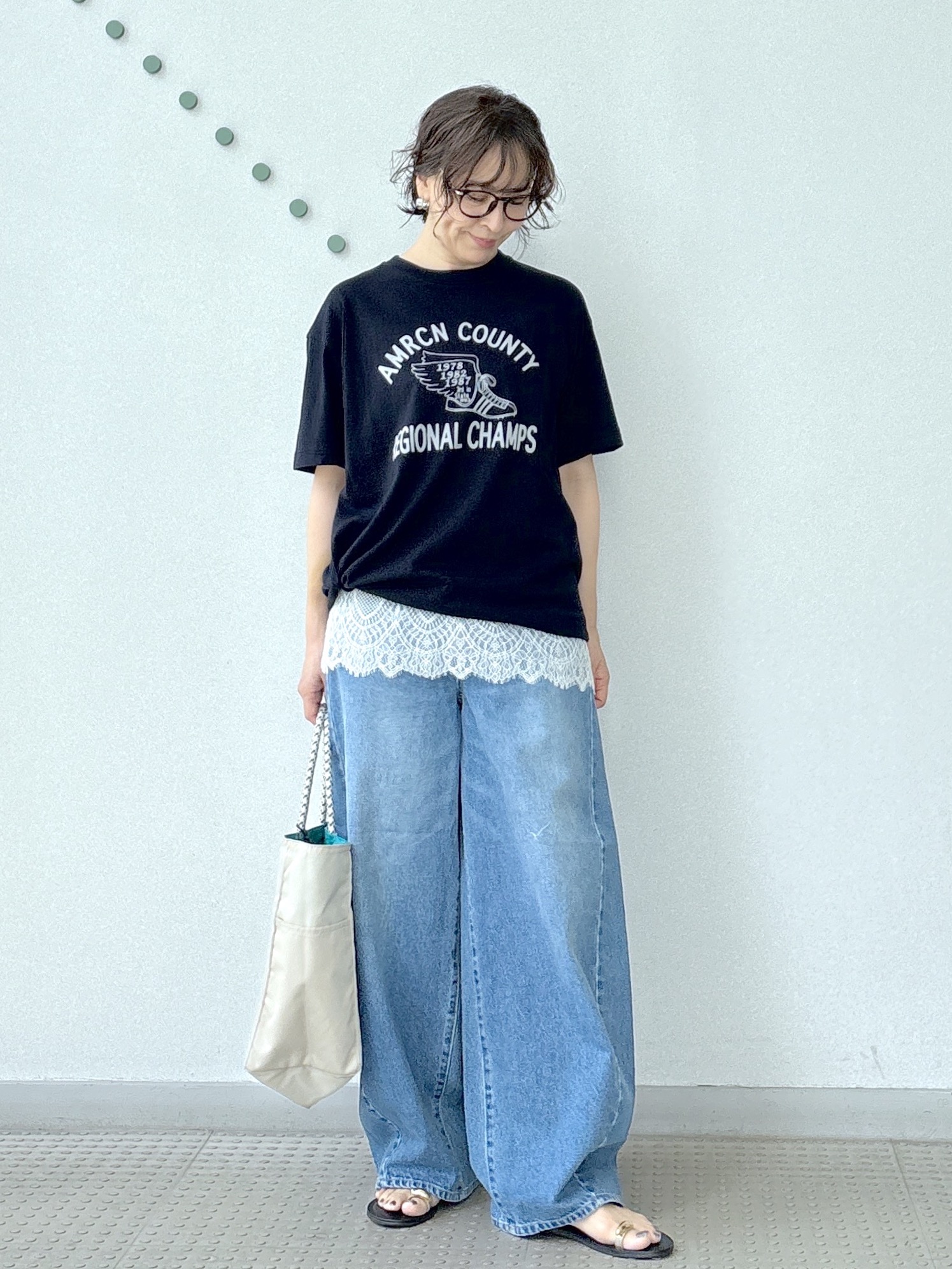 kawamuraさんの「DRESSTERIOR｜◆Americana（アメリカーナ）Tシャツ」を使ったコーディネート
