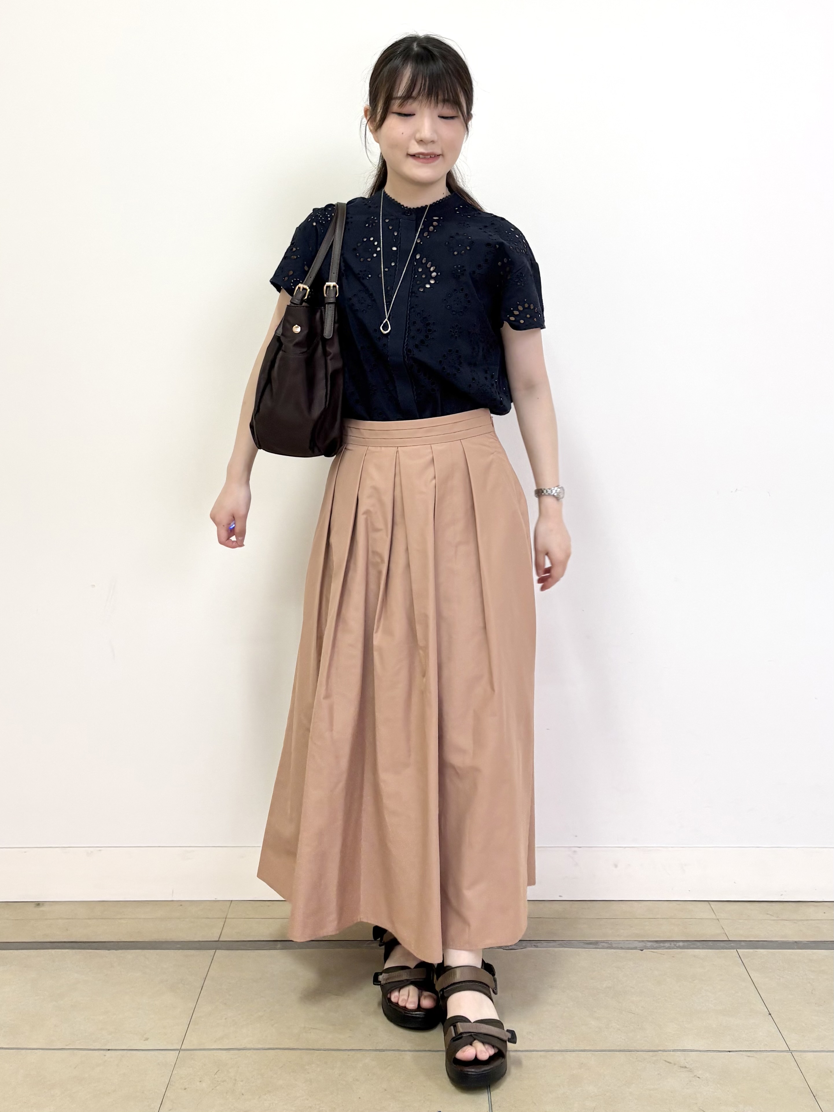 mikiさんの「Reflect｜【通勤◎】カットワーク刺繍レース シャツブラウス」を使ったコーディネート