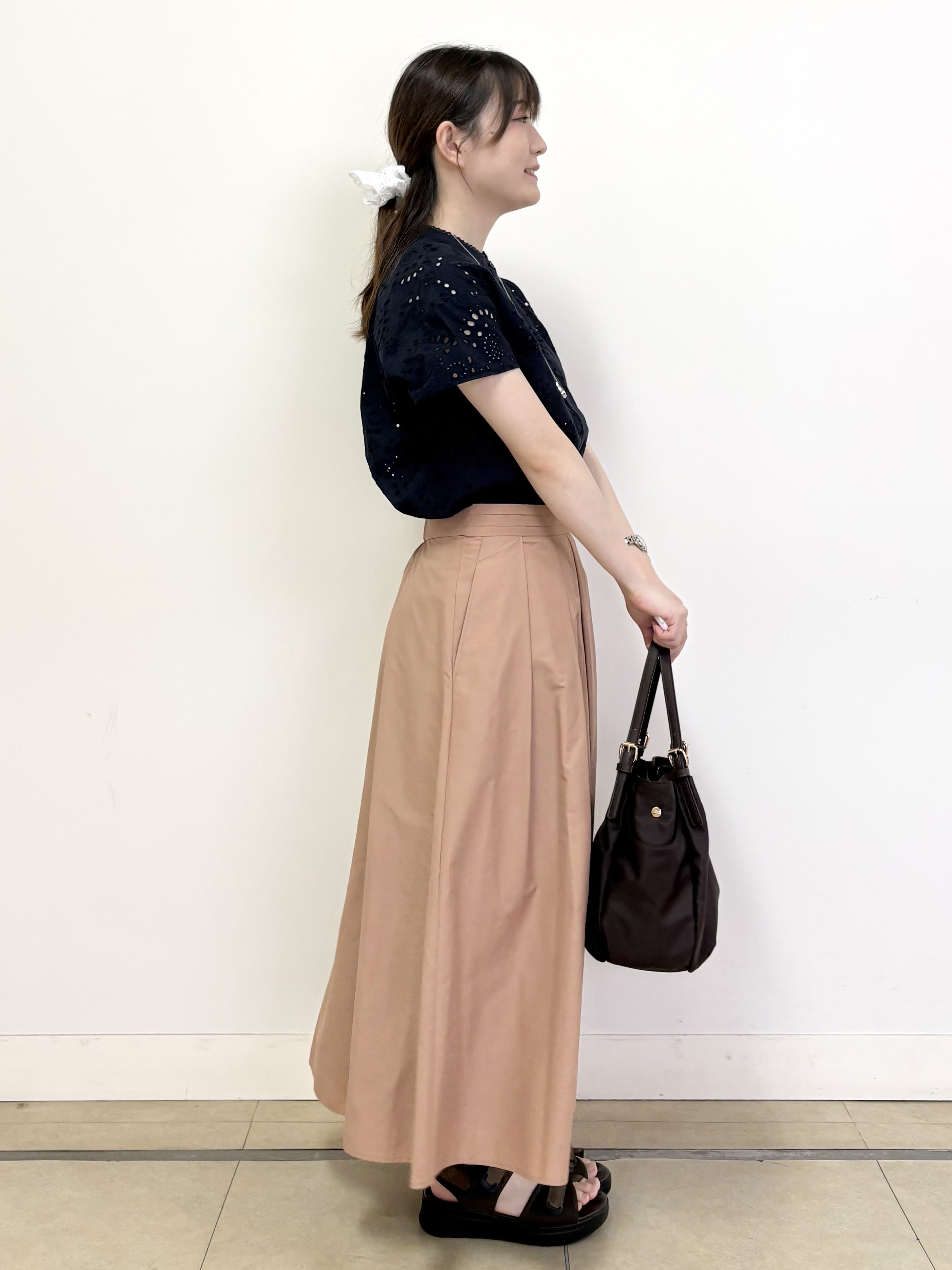 mikiさんの「Reflect｜【通勤◎】カットワーク刺繍レース シャツブラウス」を使ったコーディネート