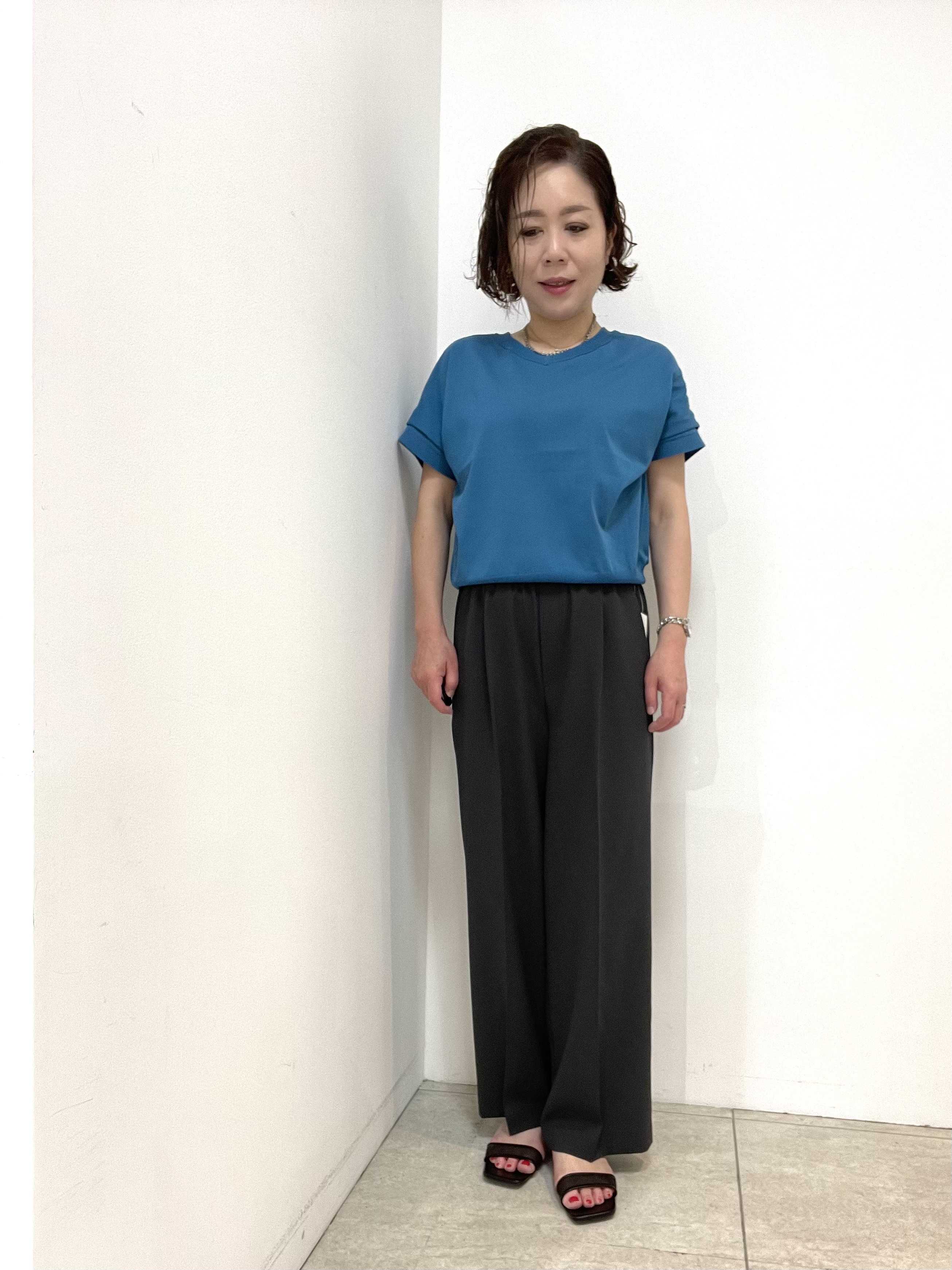 Wachiさんの「UNTITLED｜【肌に張りつきにくい/前後2WAY】ドライタッチコットンプルオーバー」を使ったコーディネート