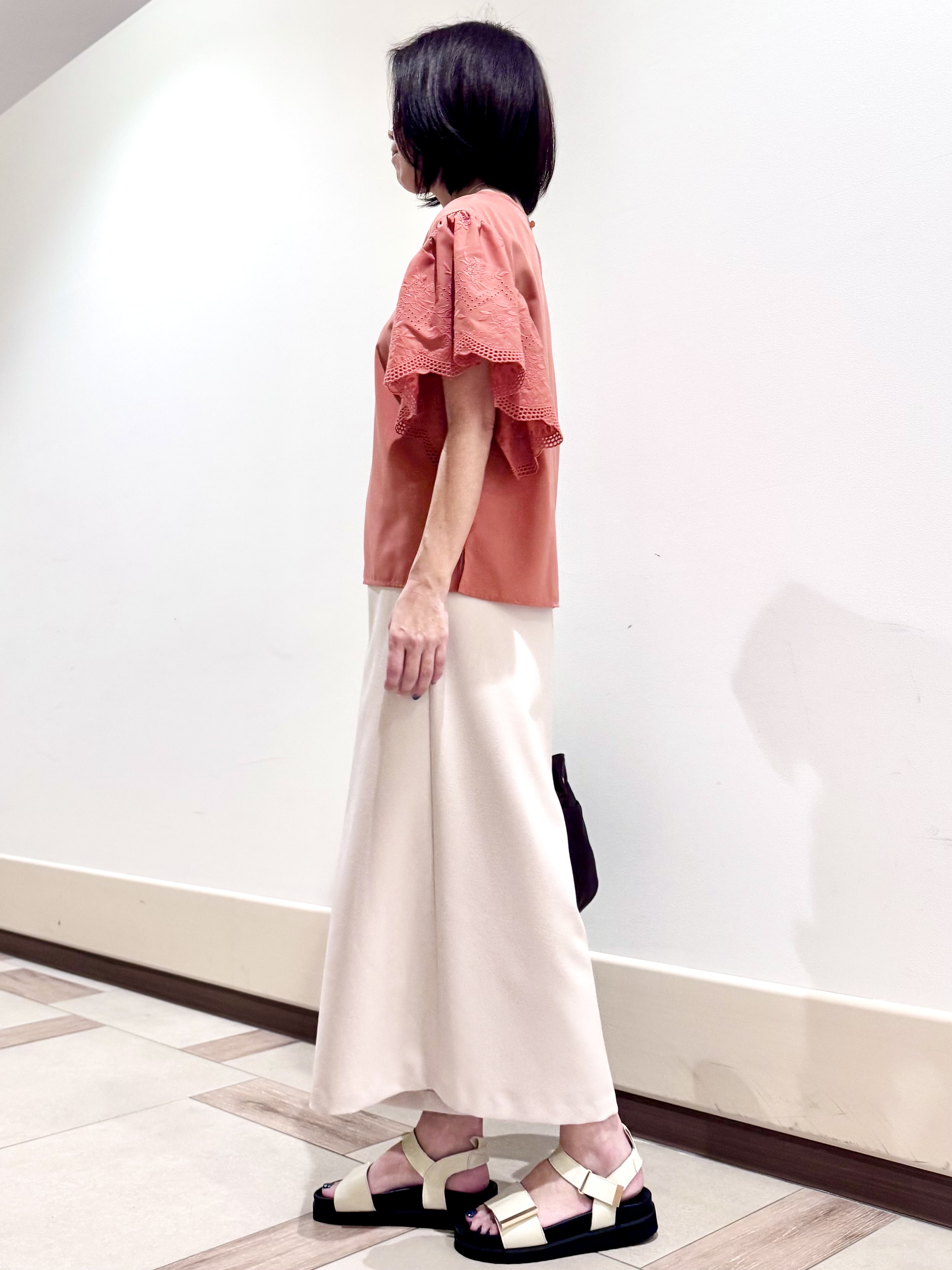 kaeさんの「Reflect｜【通勤◎】スカラップレーススリーブ ブラウス」を使ったコーディネート