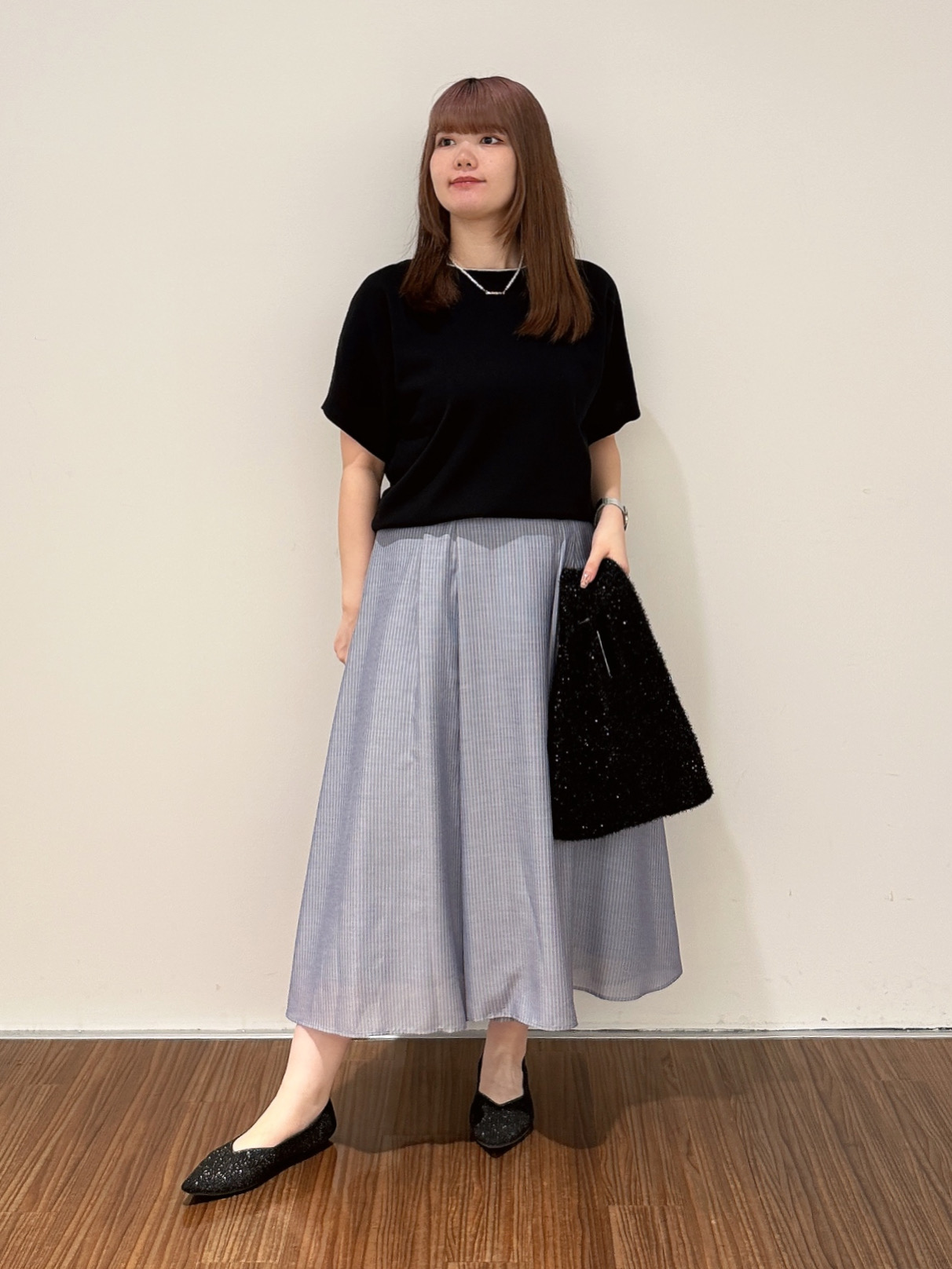 emikaさんの「INDIVI｜【洗える／コットン】ドライタッチさらりニットT」を使ったコーディネート