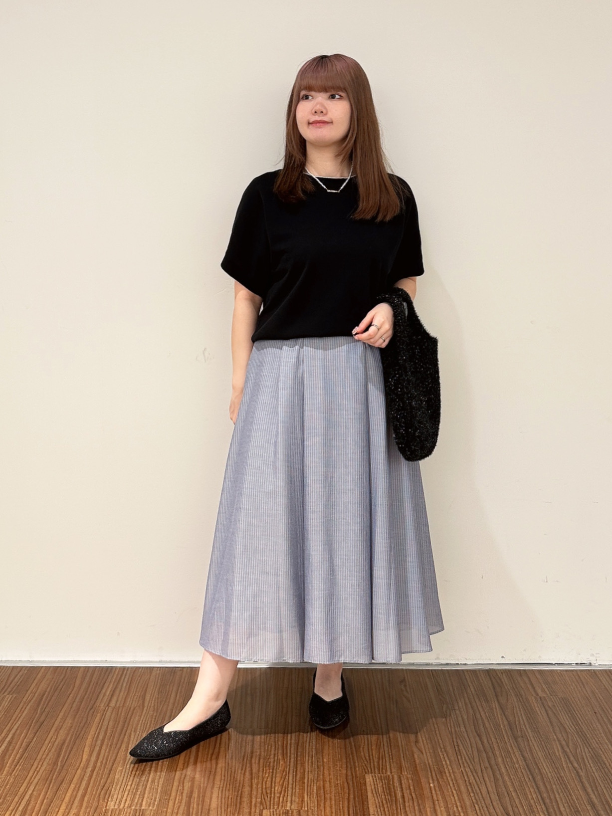 emikaさんの「INDIVI｜【洗える／コットン】ドライタッチさらりニットT」を使ったコーディネート