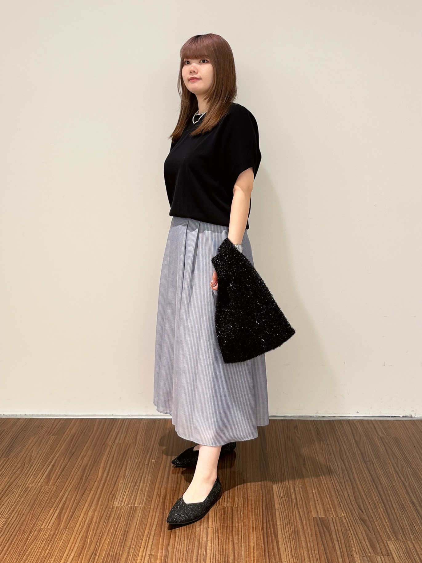 emikaさんの「INDIVI｜【洗える／コットン】ドライタッチさらりニットT」を使ったコーディネート