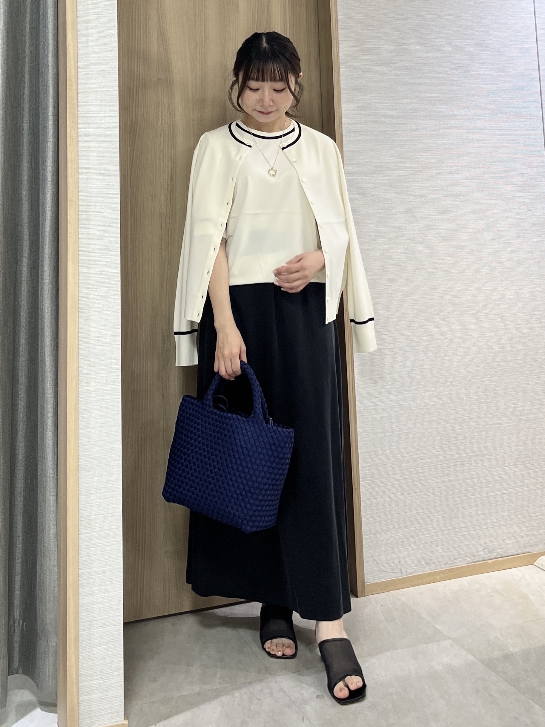 KAHOさんの「UNTITLED｜【アンサンブル可/上品な清涼感】コンパクト5分袖ニット」を使ったコーディネート