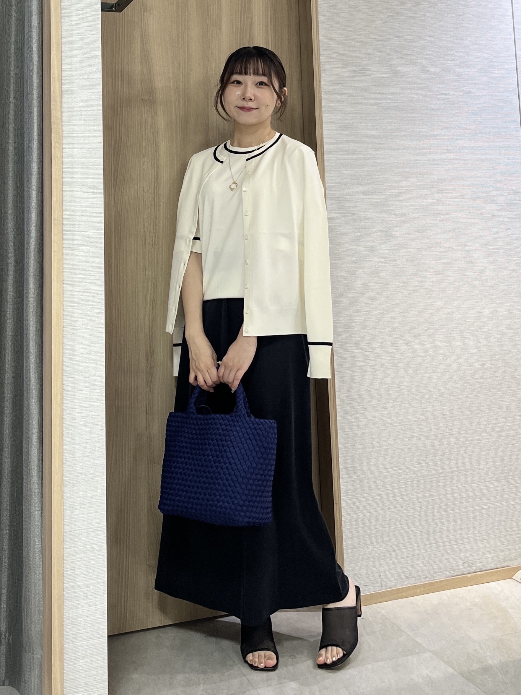 KAHOさんの「UNTITLED｜【アンサンブル可/上品な清涼感】コンパクト5分袖ニット」を使ったコーディネート