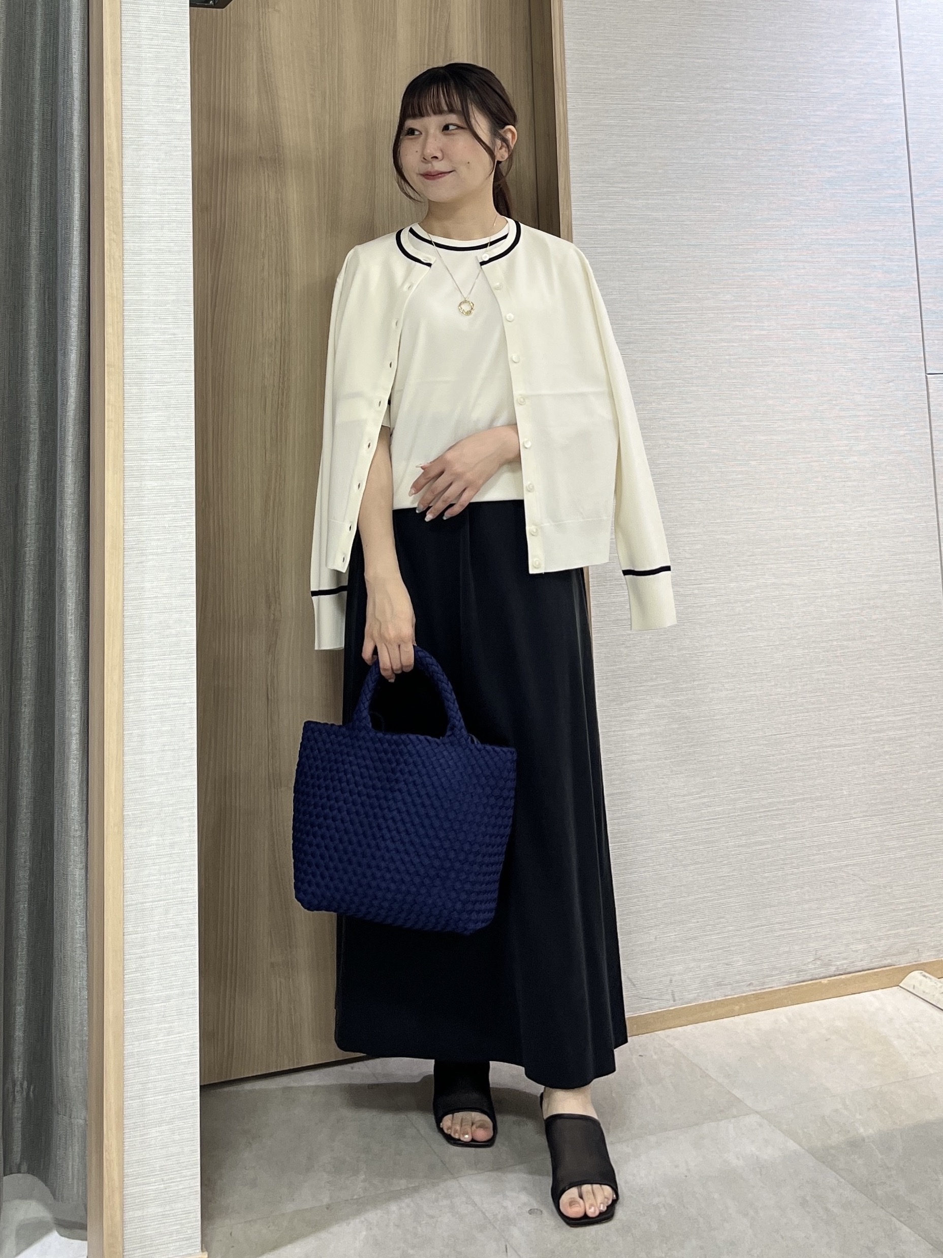 KAHOさんの「UNTITLED｜【アンサンブル可/上品な清涼感】コンパクト5分袖ニット」を使ったコーディネート