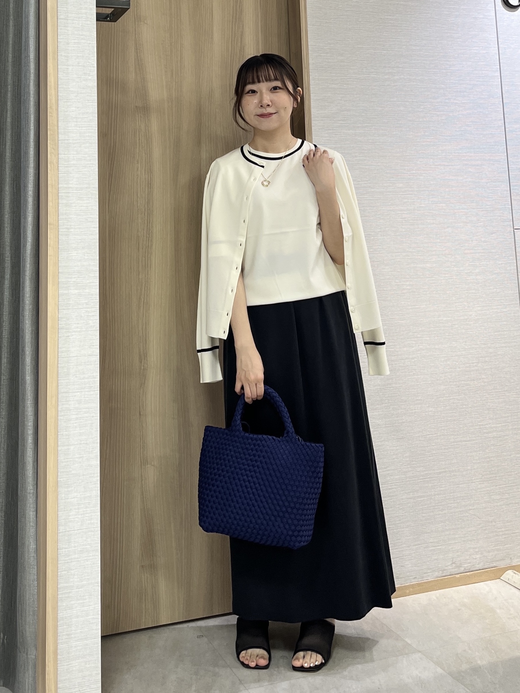 KAHOさんの「UNTITLED｜【アンサンブル可/上品な清涼感】コンパクト5分袖ニット」を使ったコーディネート