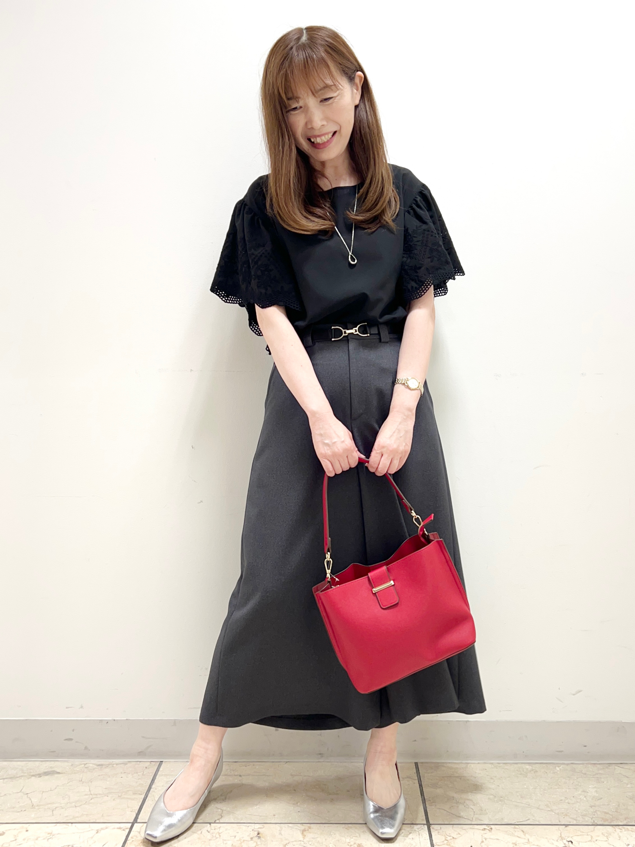 yuさんの「Reflect｜【通勤◎】スカラップレーススリーブ ブラウス」を使ったコーディネート