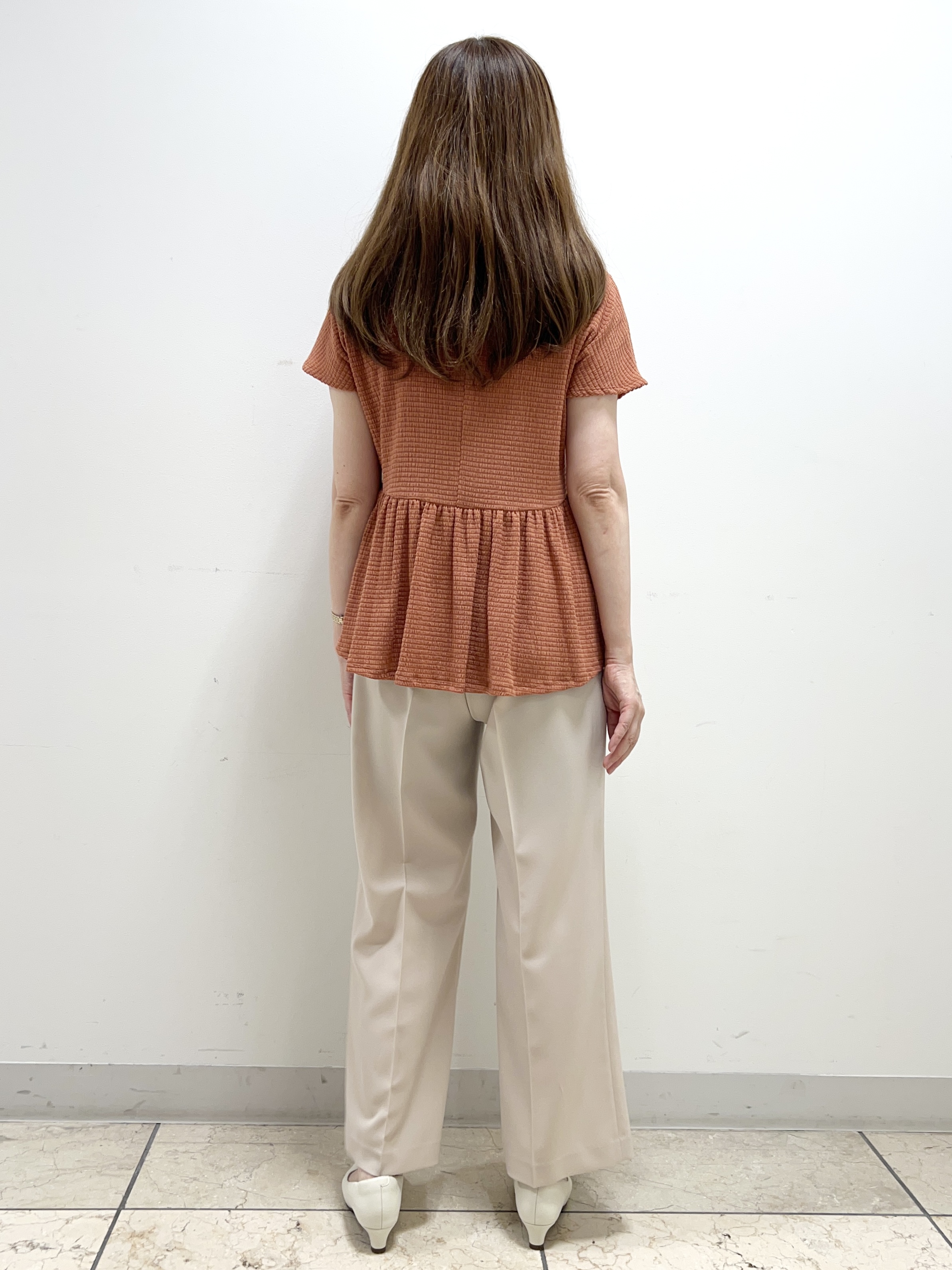 yuさんの「Reflect｜【腰まわりカバー／手洗い可】ペプラムプルオーバー」を使ったコーディネート