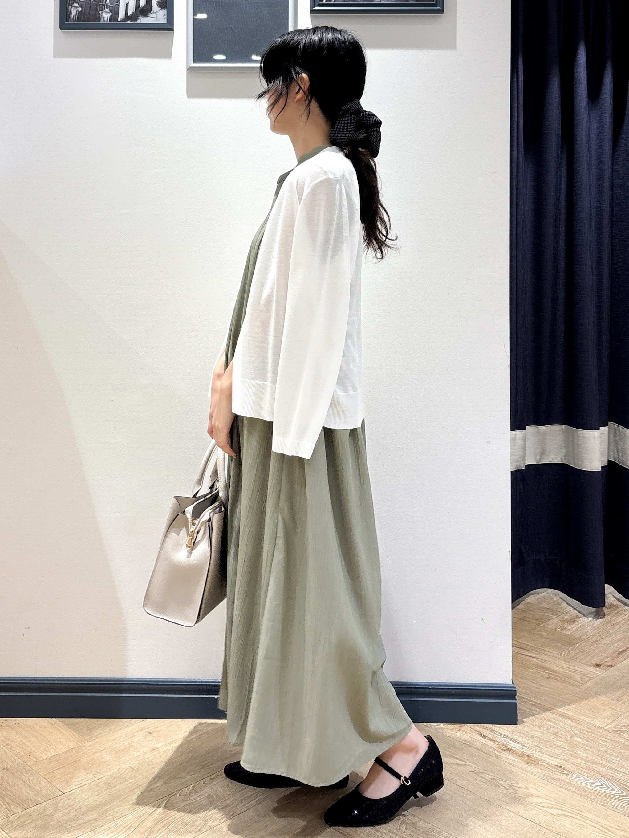 ayakaさんの「grove｜【低身長さんも選べる着丈・洗濯機◎】テントラインワンピース」を使ったコーディネート