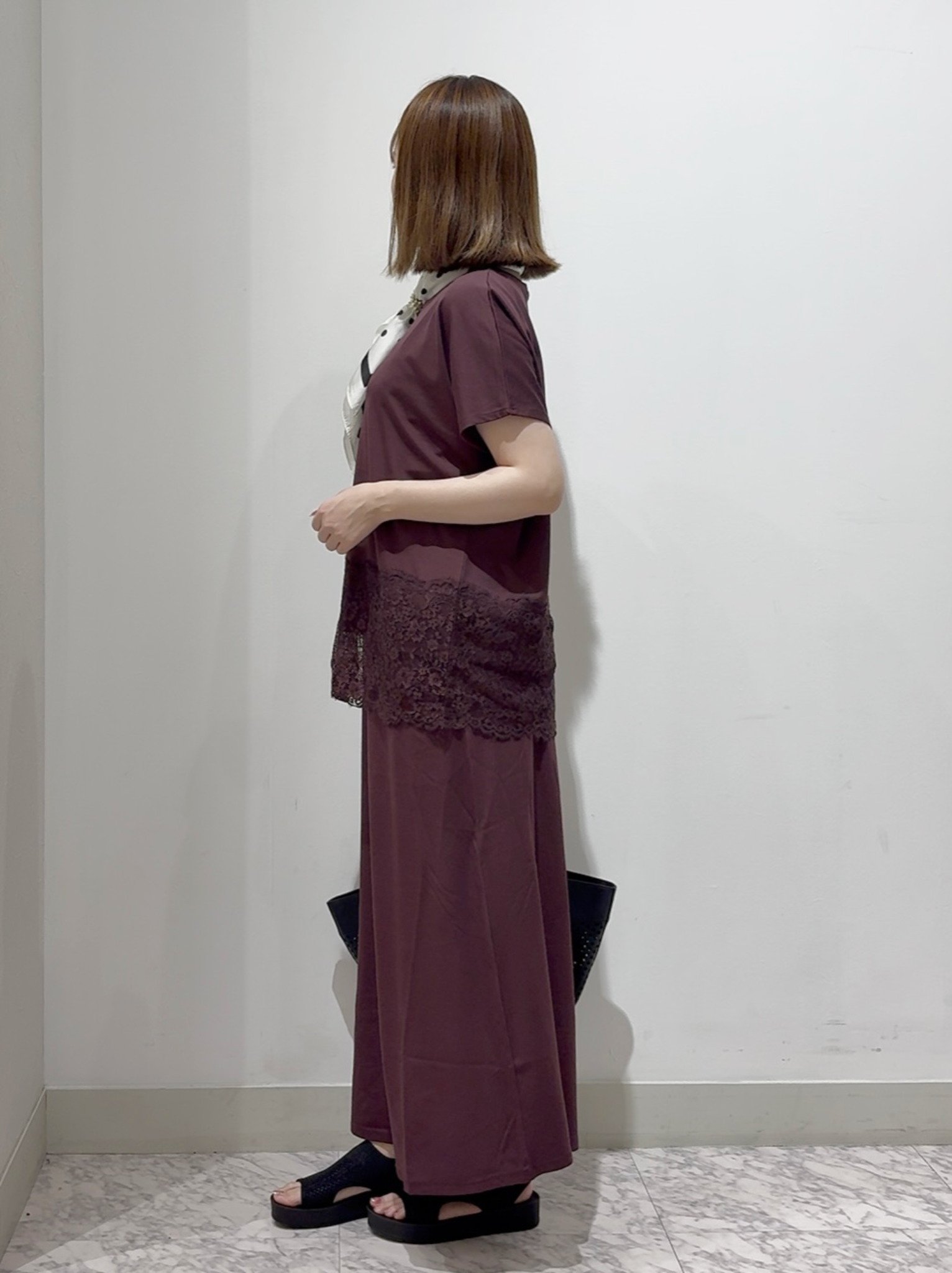 しかっちさんの「grove｜【持続冷感/SET UP可】ひんやりポンチシリーズ／裾レースドルマンカットソー」を使ったコーディネート