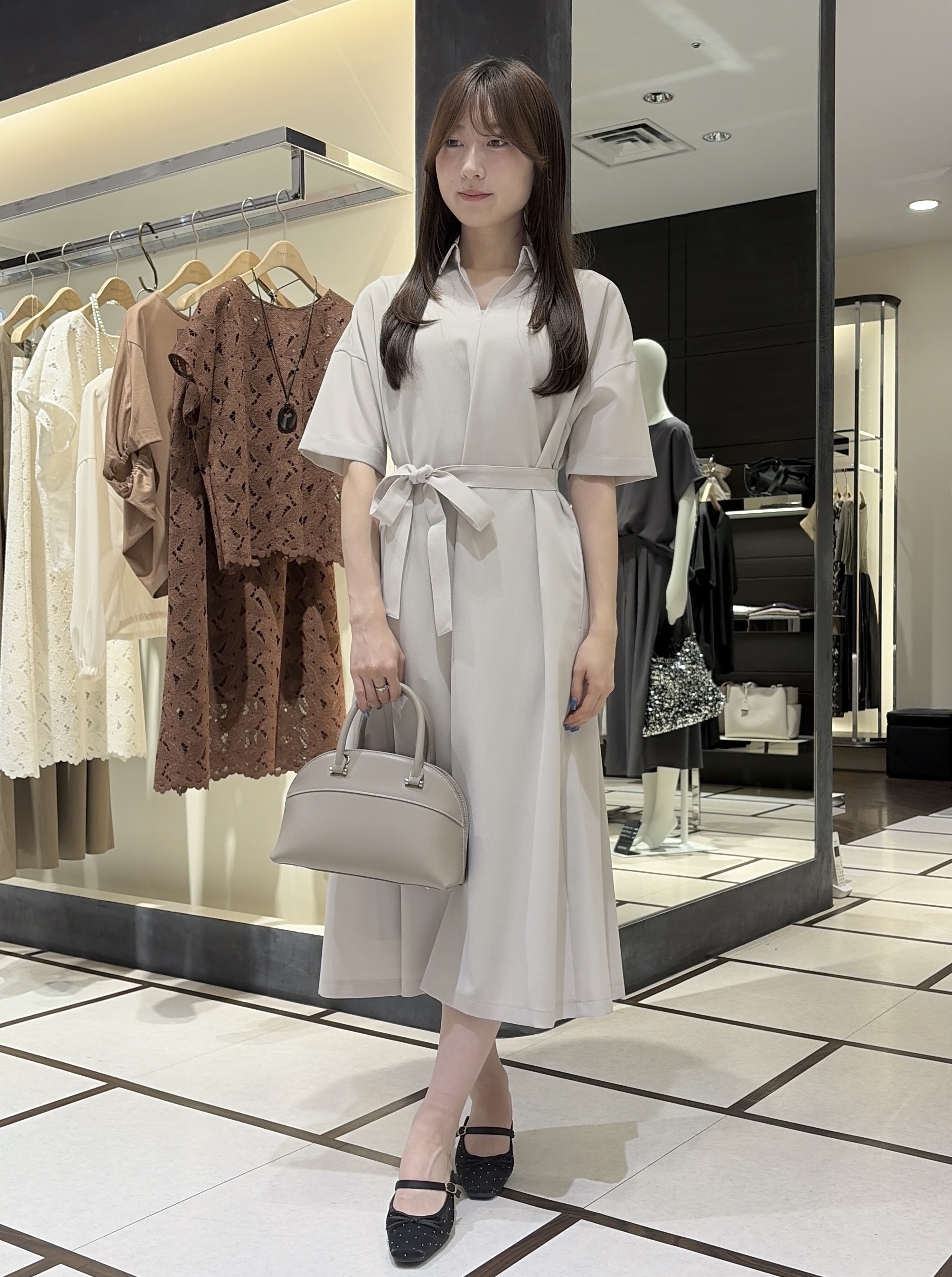 岡田美詩さんの「UNTITLED｜【UVカット/接触冷感/通気性】エアリークールワンピース」を使ったコーディネート