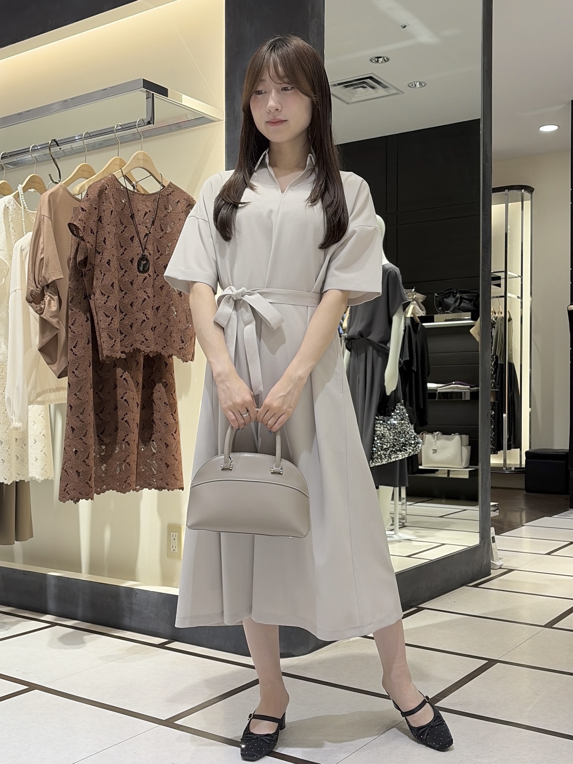 岡田美詩さんの「UNTITLED｜【UVカット/接触冷感/通気性】エアリークールワンピース」を使ったコーディネート