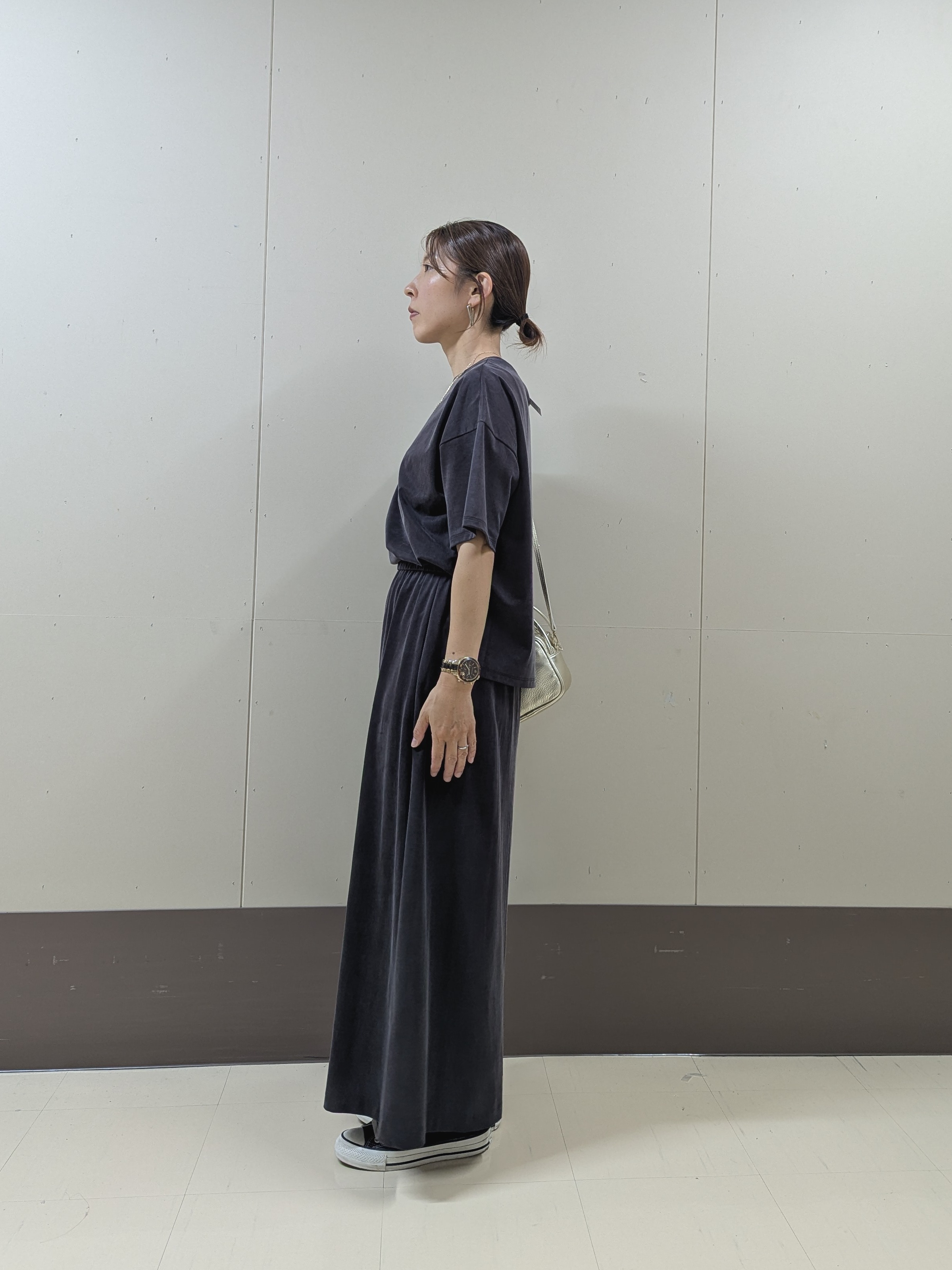 sachiさんの「UNTITLED｜【セットアップ可/接触冷感】ヴィンテージライクプルオーバー」を使ったコーディネート