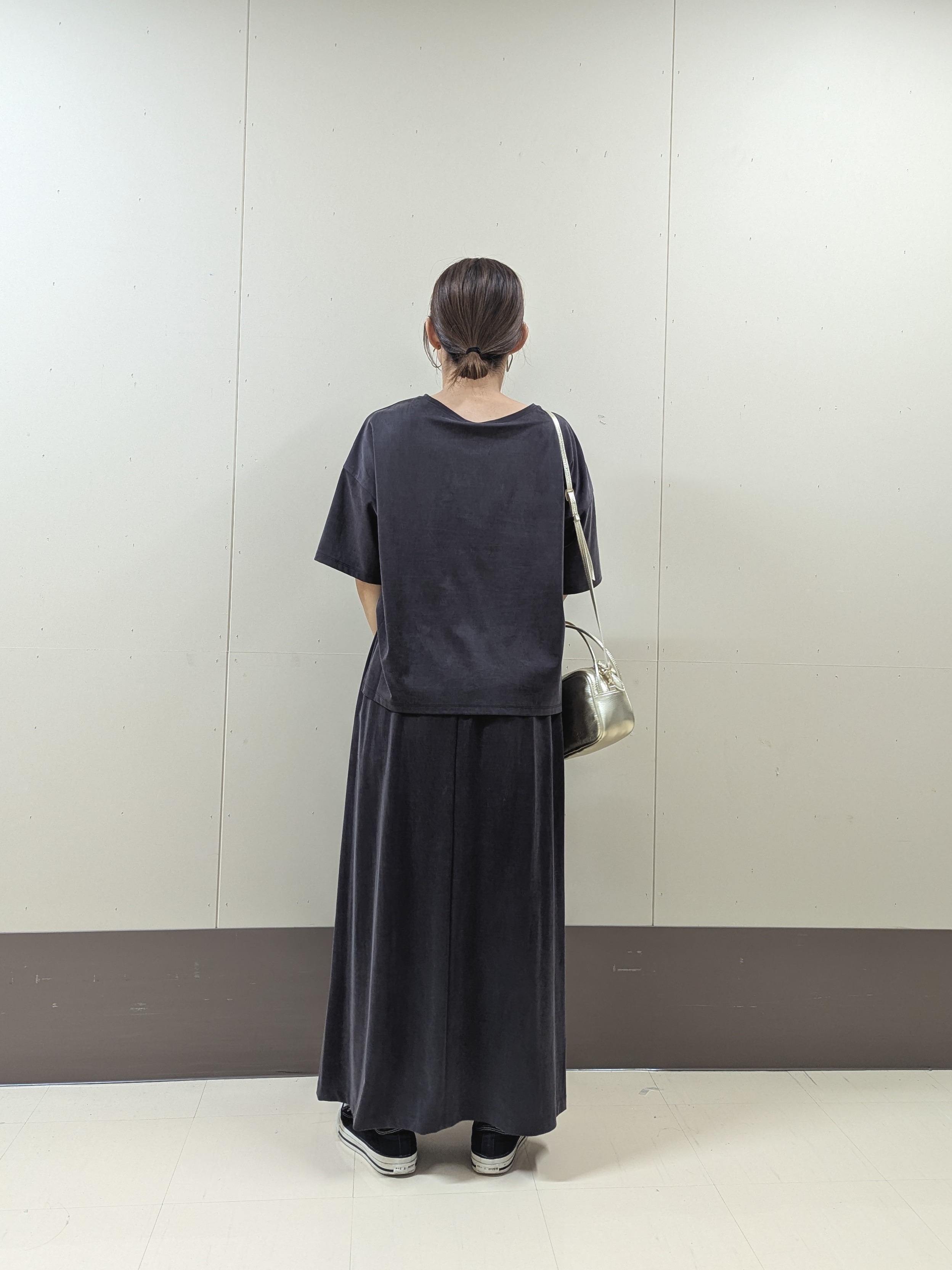 sachiさんの「UNTITLED｜【セットアップ可/接触冷感】ヴィンテージライクプルオーバー」を使ったコーディネート