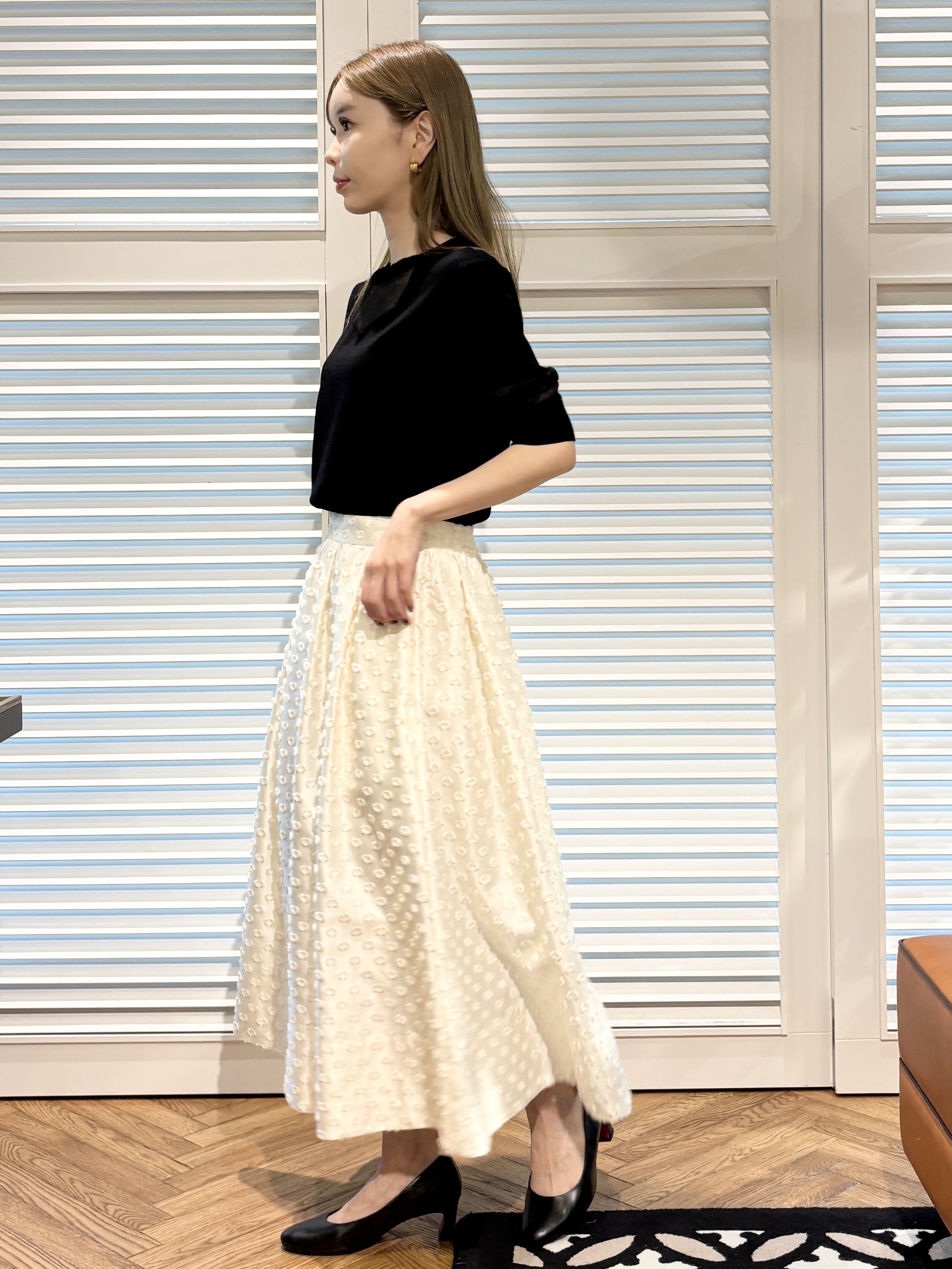 清水夏姫さんの「DRESSTERIOR｜【otonaMUSE5月号掲載】アーチフィットレザーパンプス」を使ったコーディネート