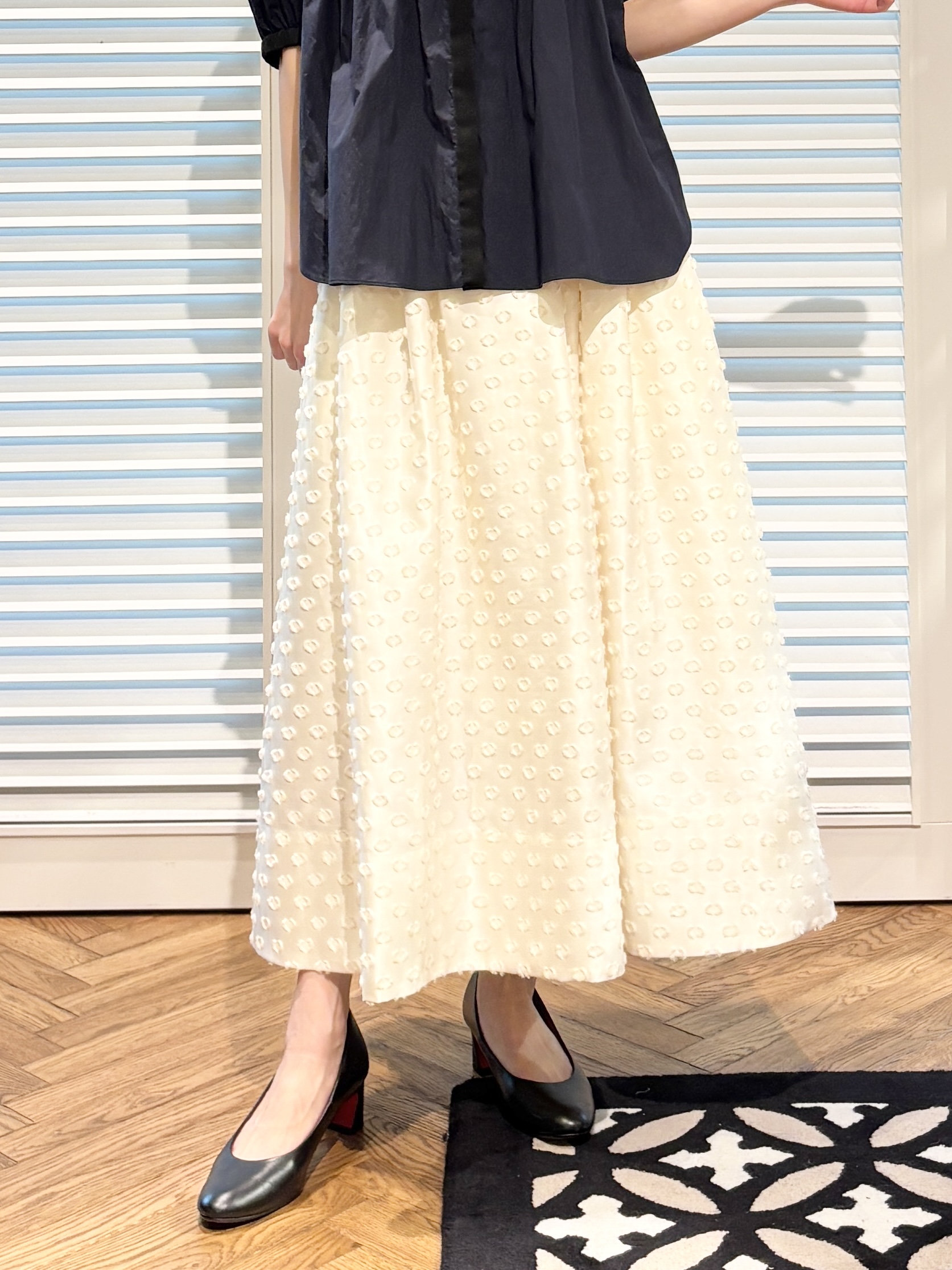 清水夏姫さんの「DRESSTERIOR｜【otonaMUSE5月号掲載】アーチフィットレザーパンプス」を使ったコーディネート