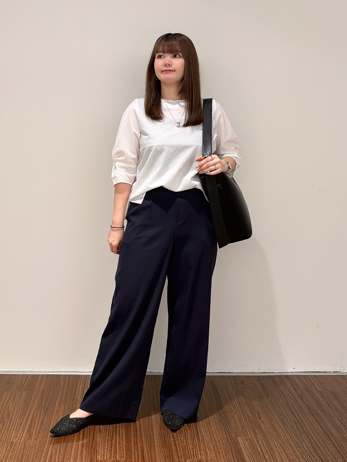emikaさんの「INDIVI｜【撥水／UVケア】ねじり袖サッカートップス」を使ったコーディネート