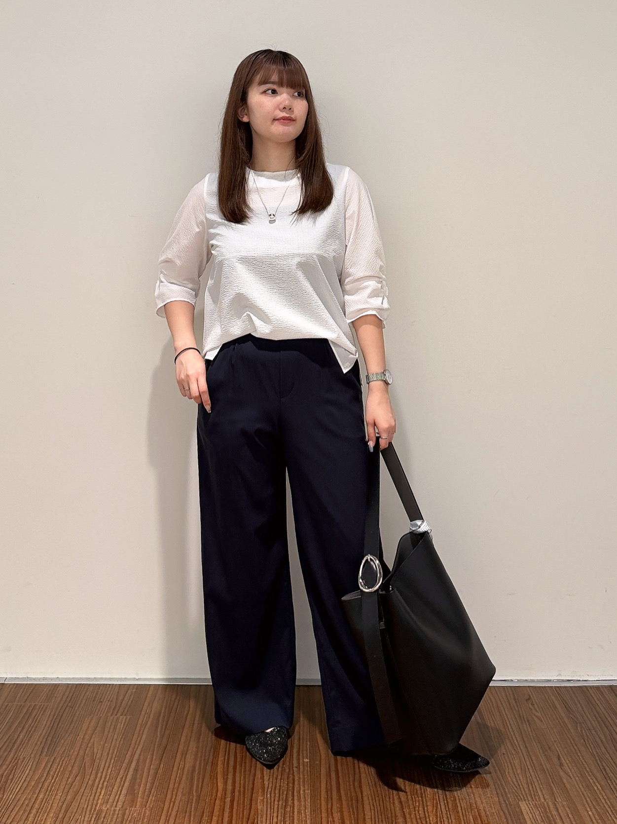 emikaさんの「INDIVI｜【撥水／UVケア】ねじり袖サッカートップス」を使ったコーディネート
