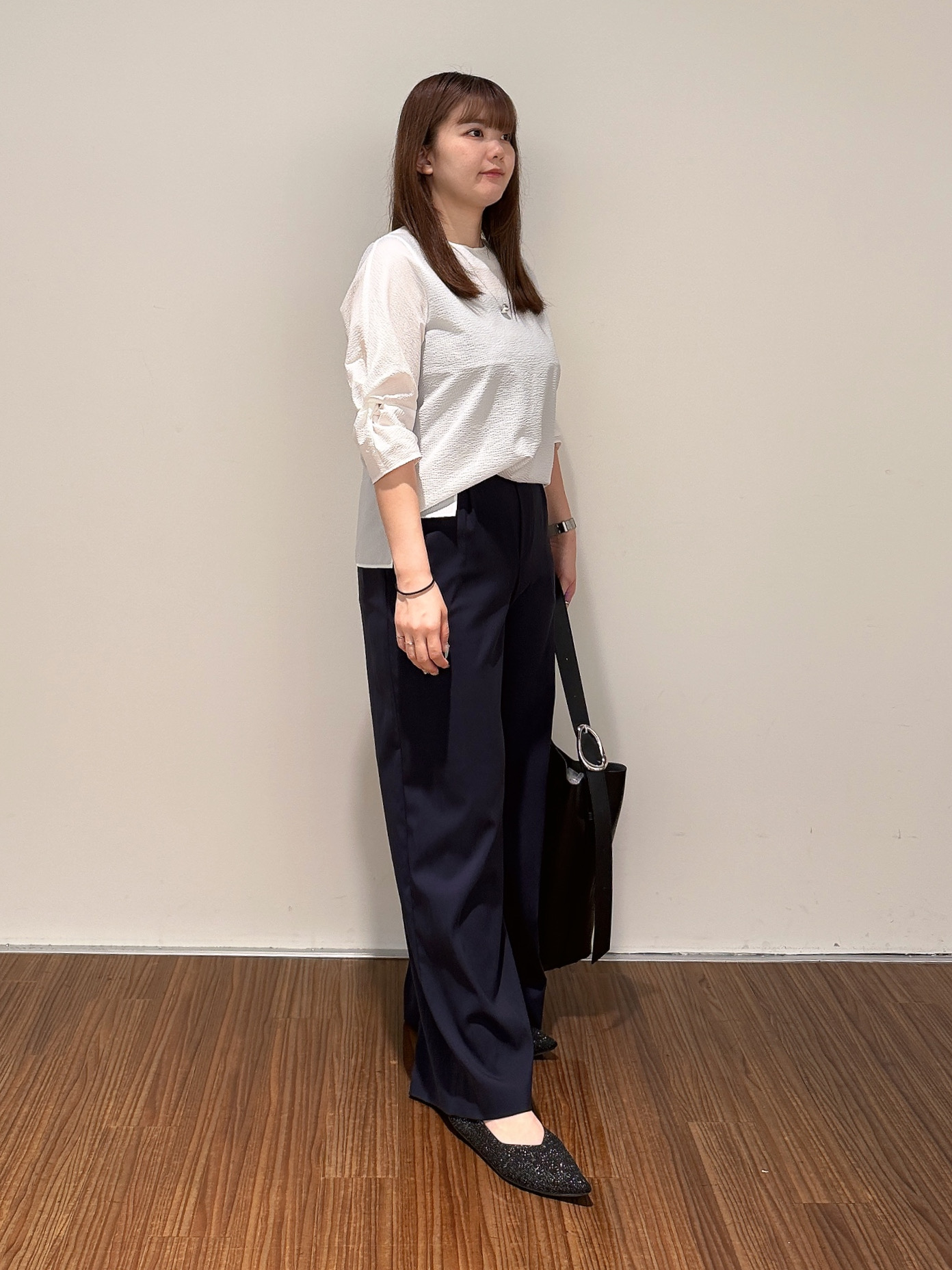 emikaさんの「INDIVI｜【撥水／UVケア】ねじり袖サッカートップス」を使ったコーディネート