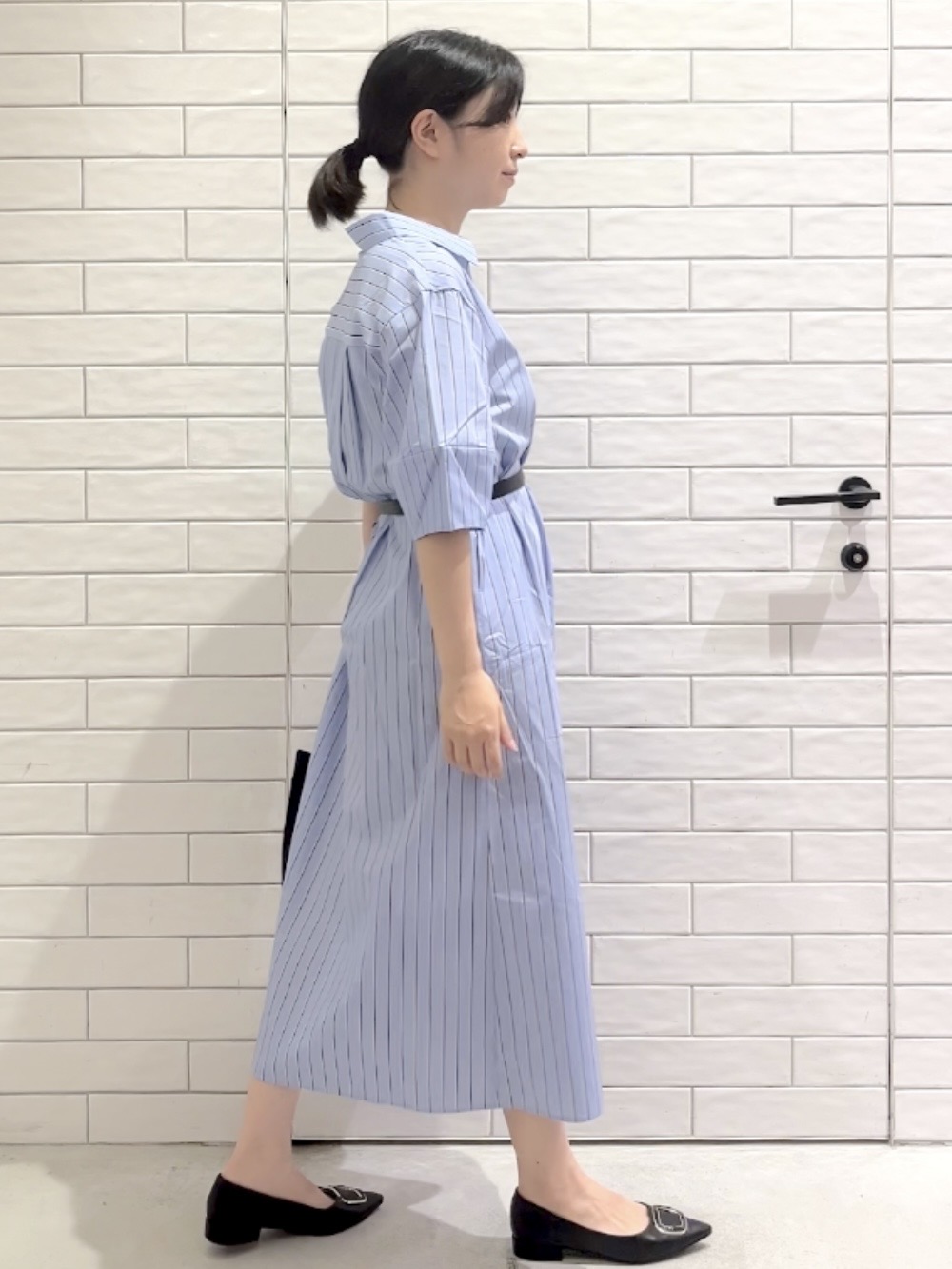 しおりさんの「OPAQUE.CLIP｜スキッパーシャツワンピース【洗濯機OK】」を使ったコーディネート