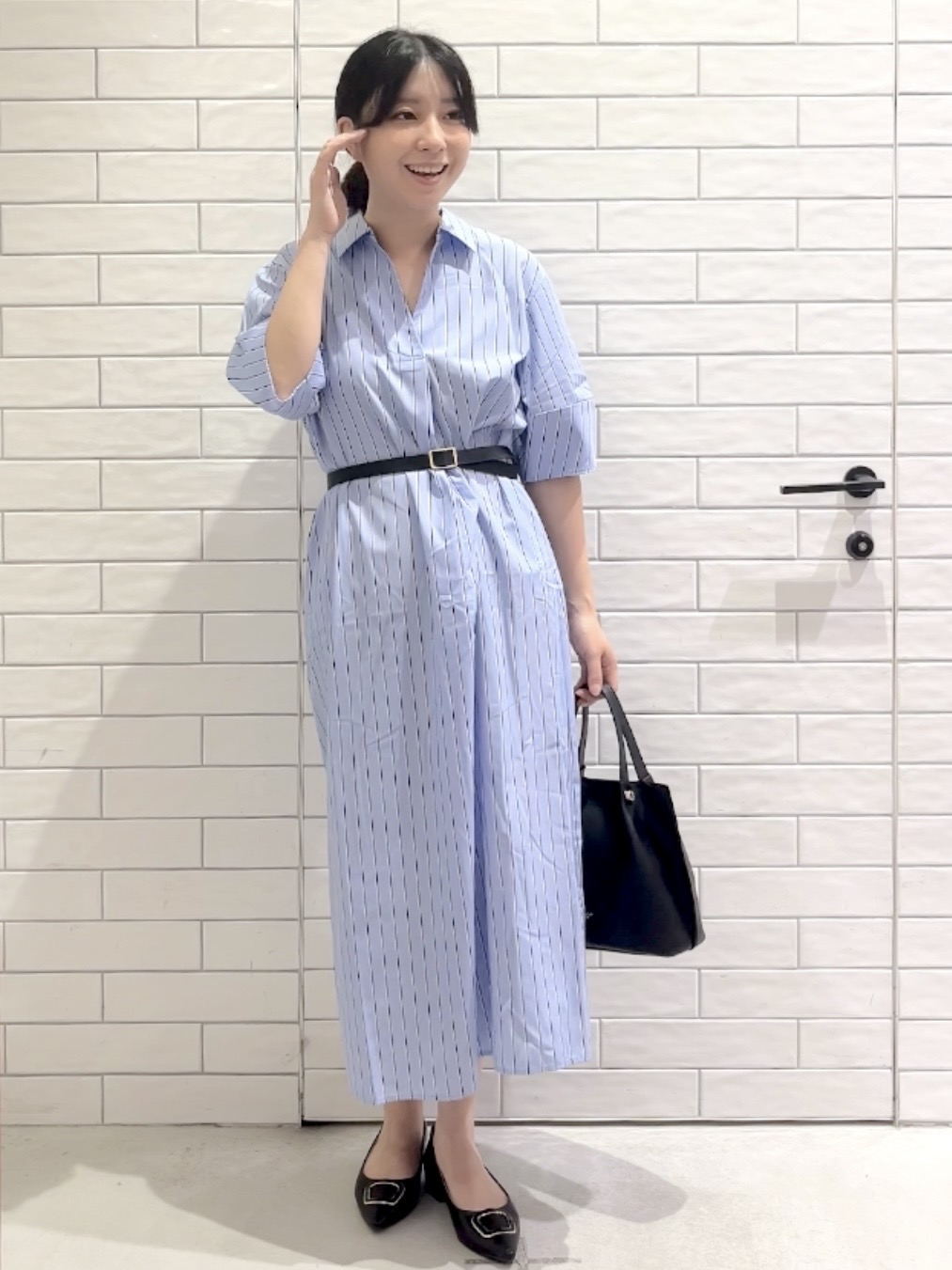 しおりさんの「OPAQUE.CLIP｜スキッパーシャツワンピース【洗濯機OK】」を使ったコーディネート