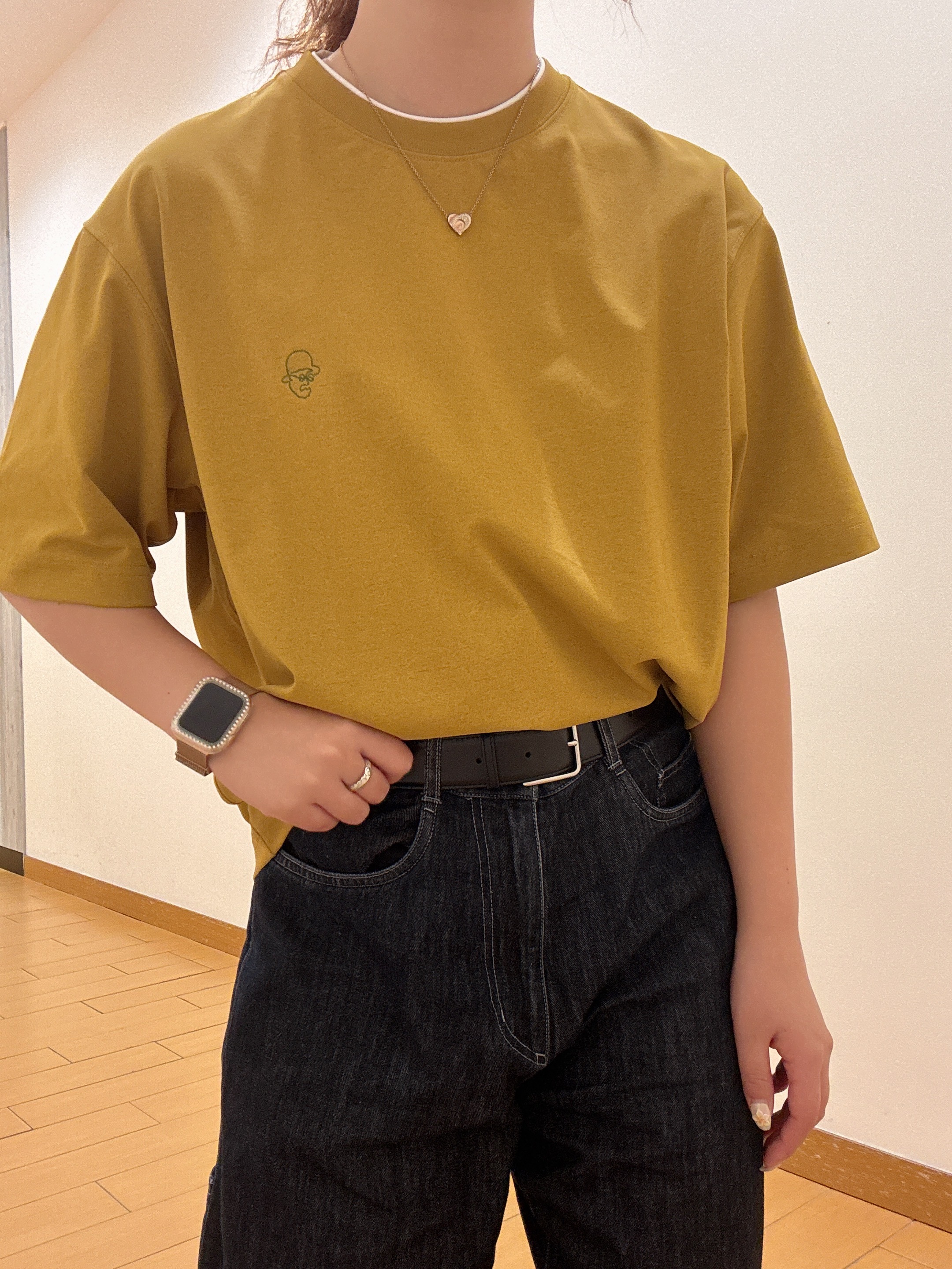 ヒナさんの「TAKEO KIKUCHI｜【汗染み軽減/接触冷感】フェイクレイヤード ワンポイント刺繍Ｔシャツ」を使ったコーディネート