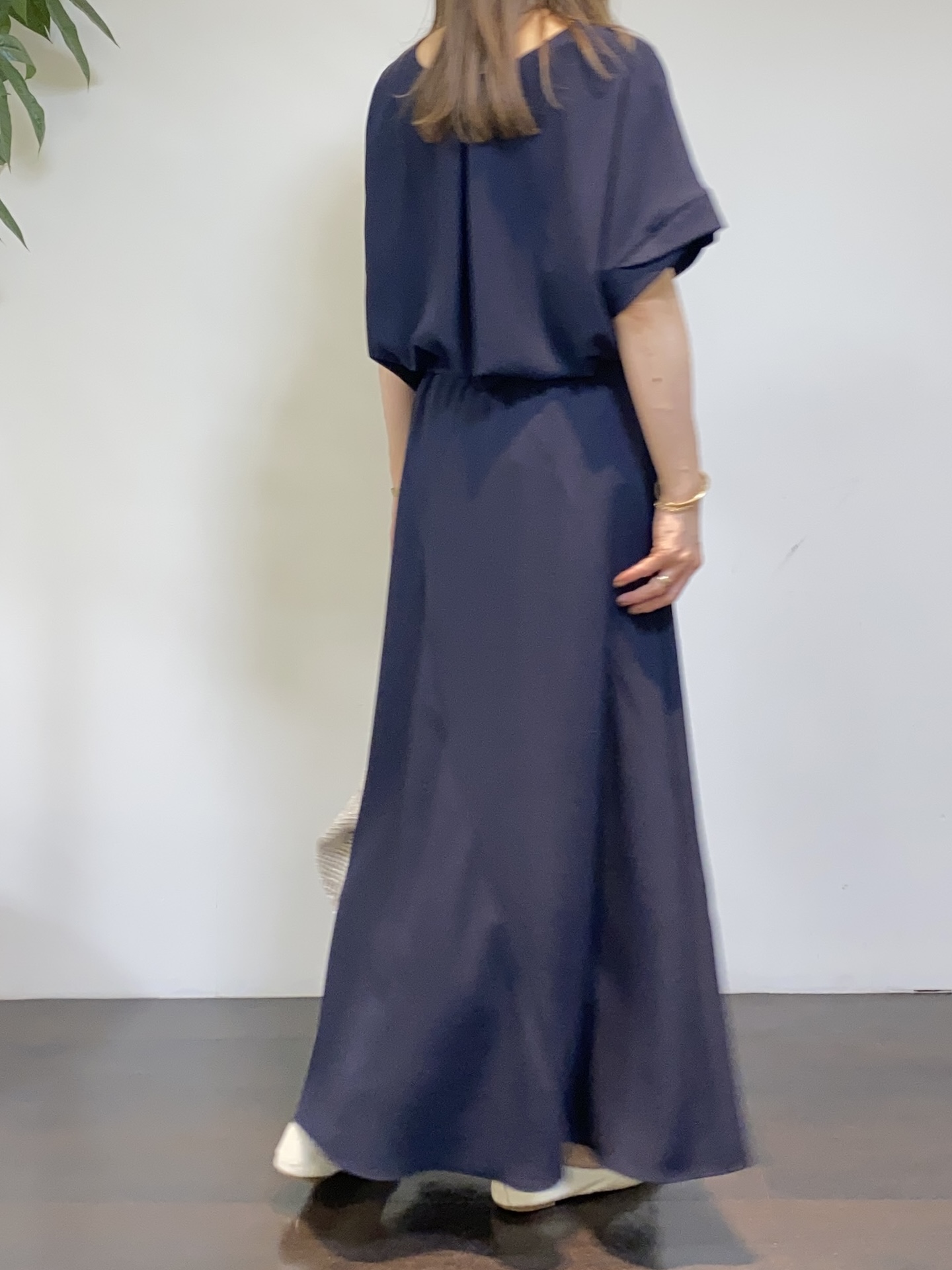 tomoさんの「UNTITLED｜【セットアップ可/UVカット/前後2WAY】リラクシーフレンチスリーブブラウス」を使ったコーディネート