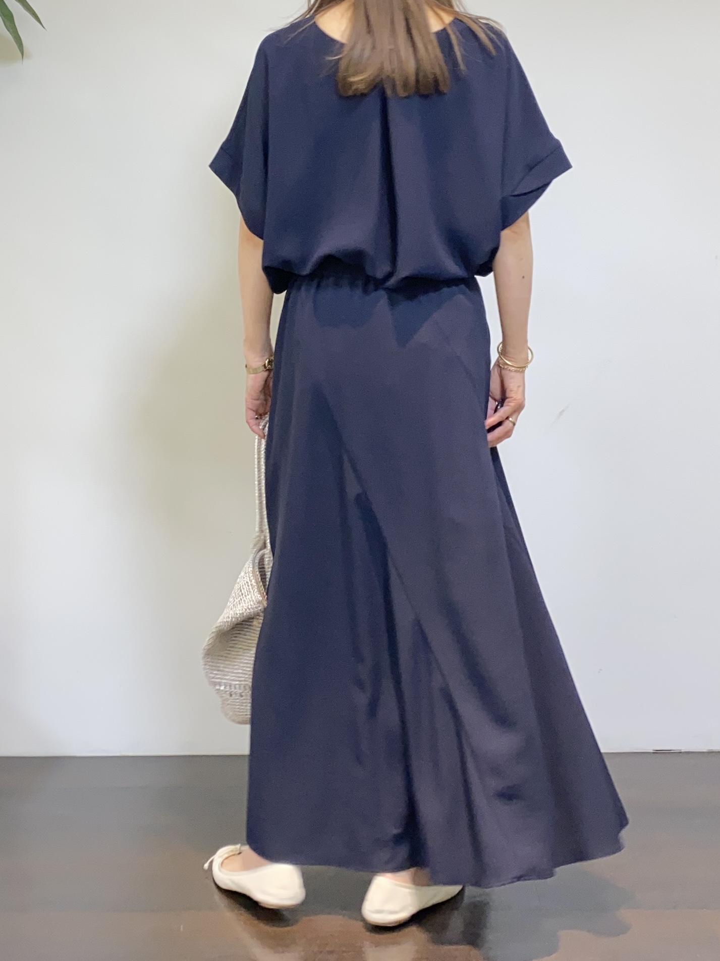 tomoさんの「UNTITLED｜【セットアップ可/UVカット/前後2WAY】リラクシーフレンチスリーブブラウス」を使ったコーディネート