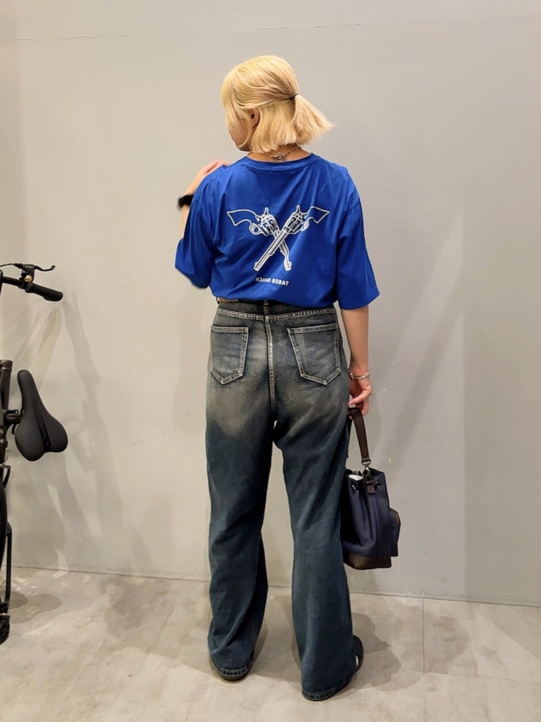 ユウナさんの「TAKEO KIKUCHI｜【BOWLER HAT LABEL】アイスクリアコットン バッククロスピストル 半袖Tシャツ」を使ったコーディネート