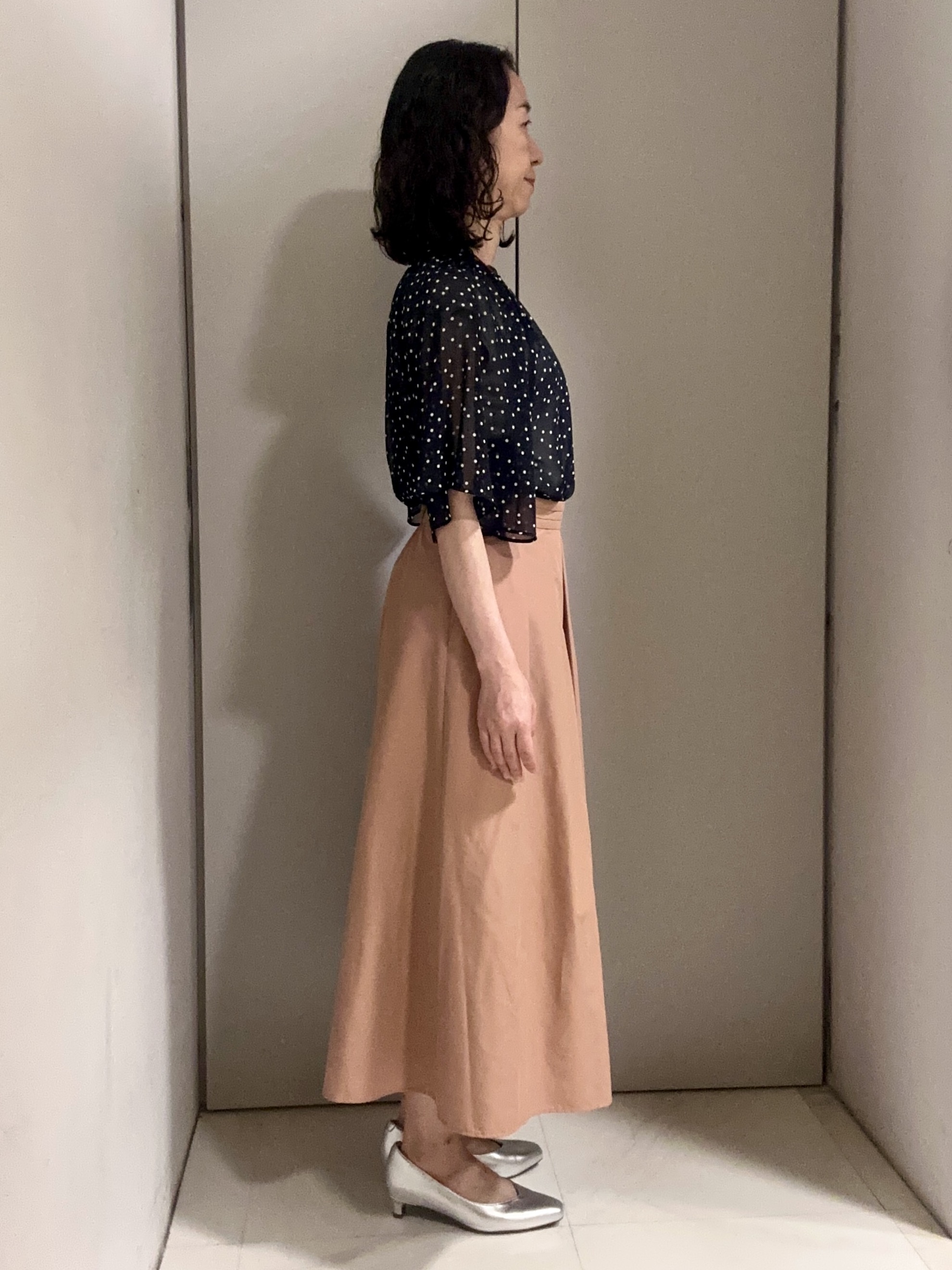 Kouさんの「Reflect｜【セットアップ／手洗い可】ドット柄シアーブラウス」を使ったコーディネート