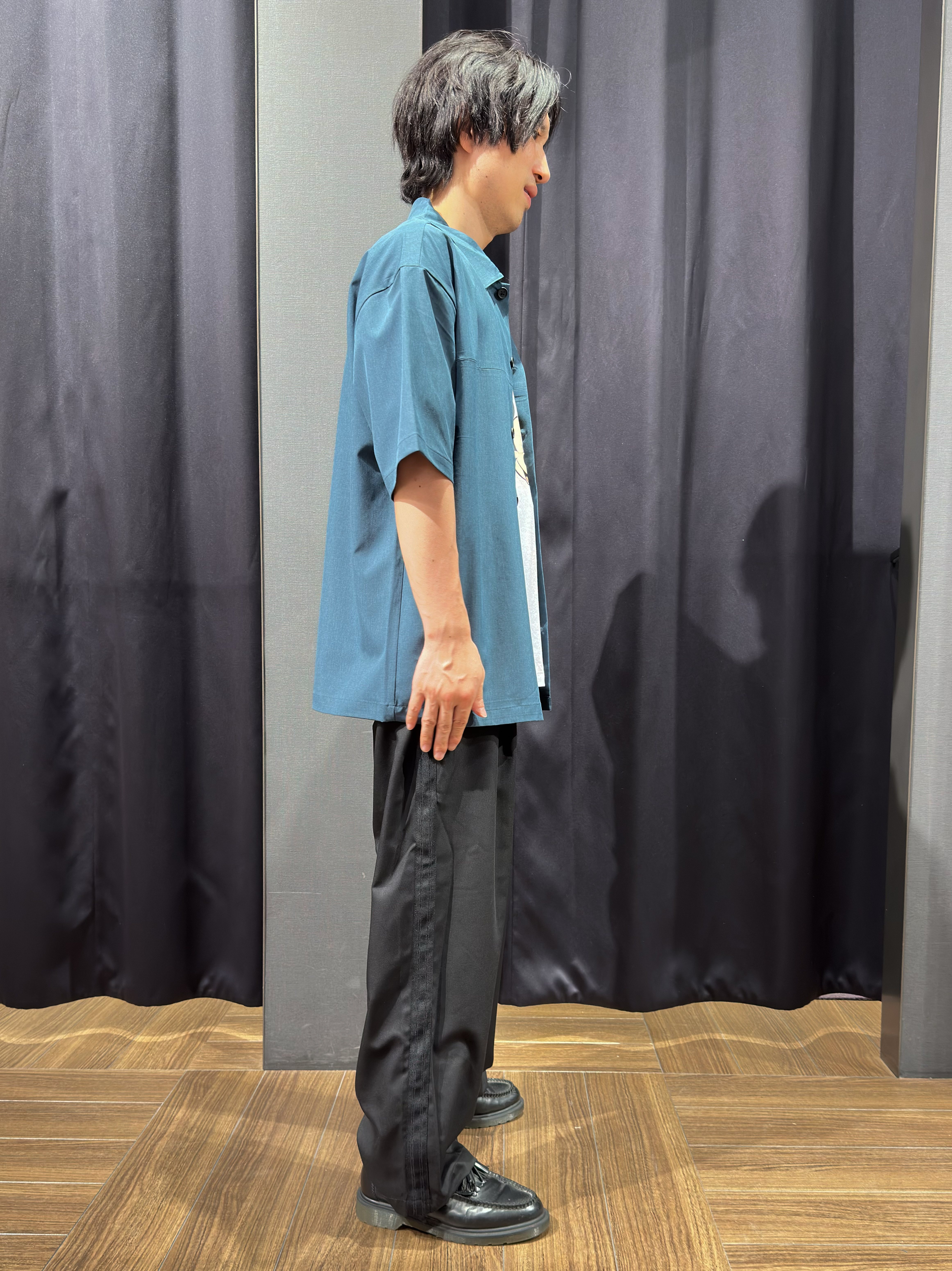 tomoyaさんの「THE SHOP TK｜【吸水速乾／接触冷感／防シワ／マシンウォッシャブル】ハイドロクール 半袖シャツ」を使ったコーディネート