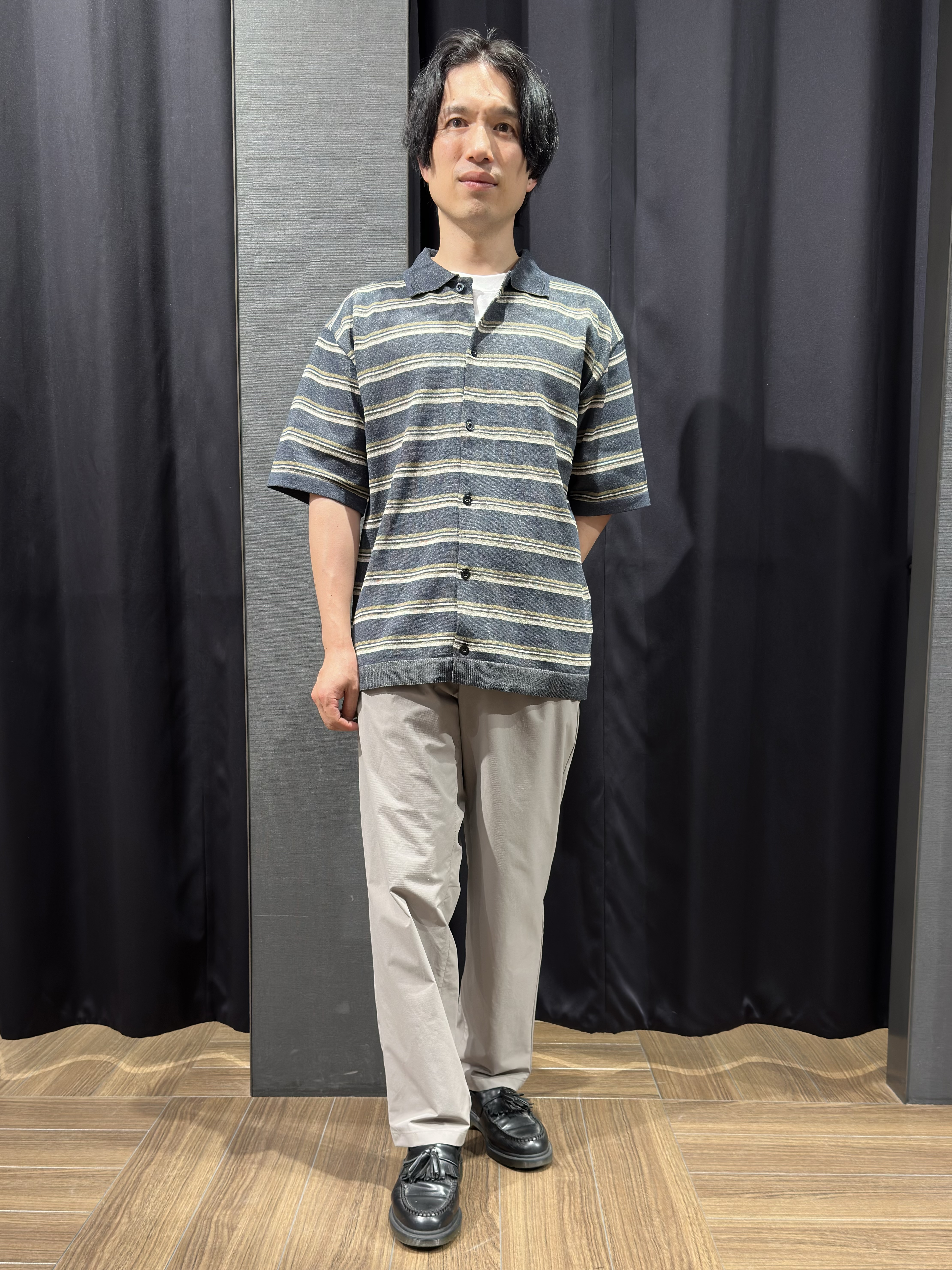 tomoyaさんの「THE SHOP TK｜【抗菌防臭／UVカット／洗濯機OK】和紙混 半袖ニットシャツ」を使ったコーディネート