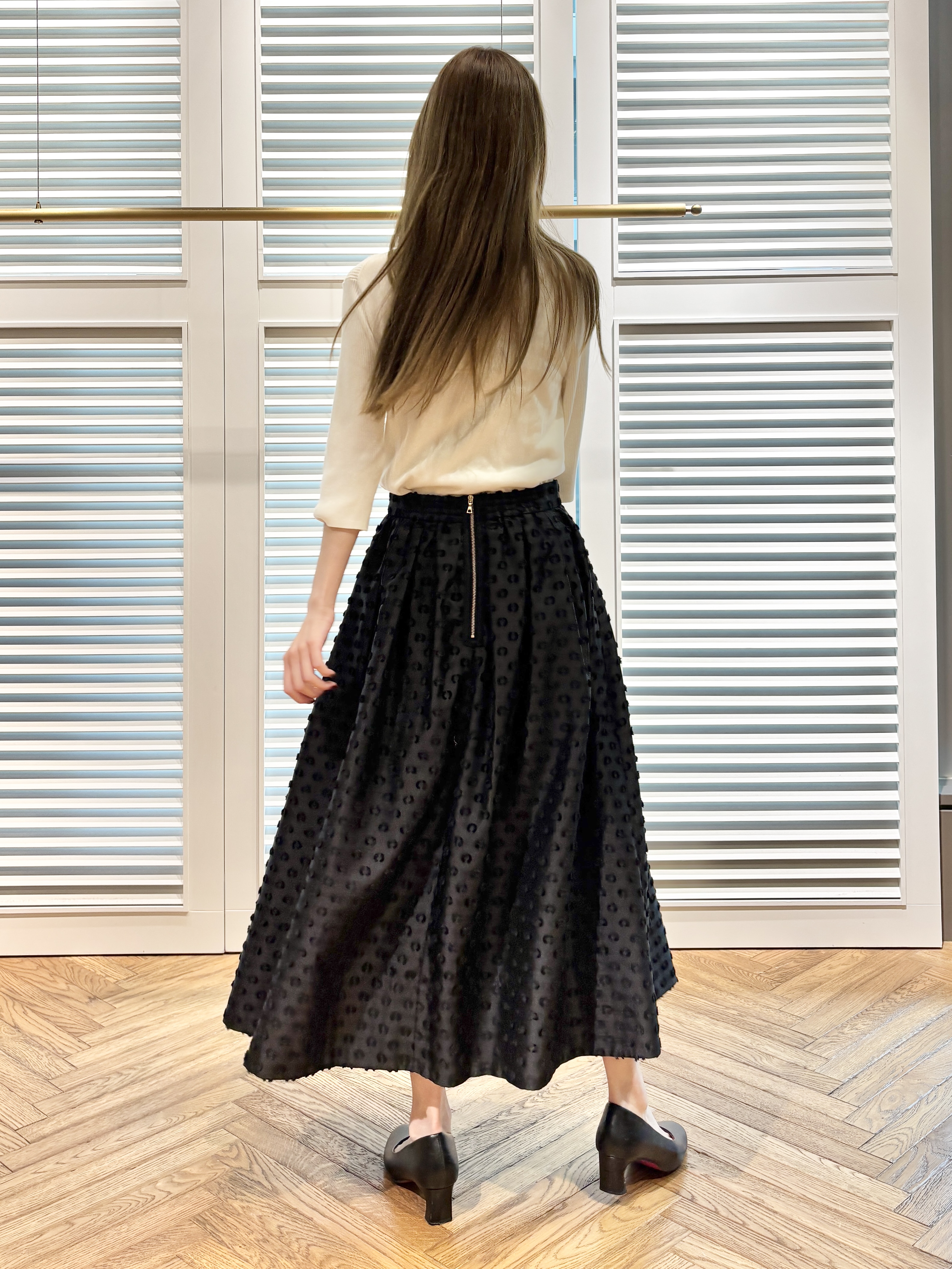 清水夏姫さんの「DRESSTERIOR｜【otonaMUSE5月号掲載】アーチフィットレザーパンプス」を使ったコーディネート