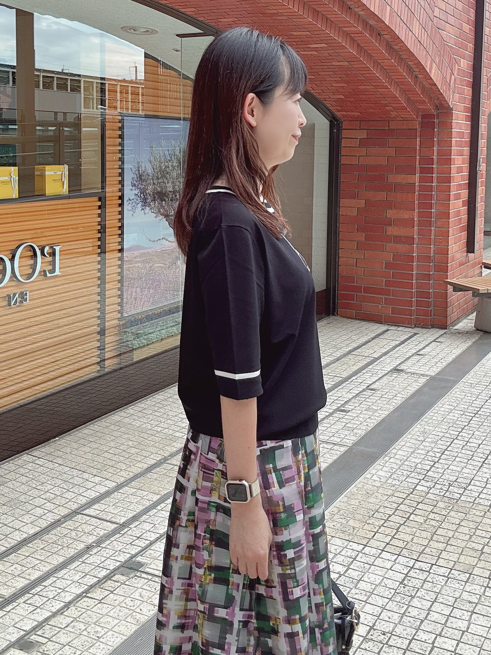 makiさんの「UNTITLED｜【アンサンブル可/上品な清涼感】コンパクト5分袖ニット」を使ったコーディネート