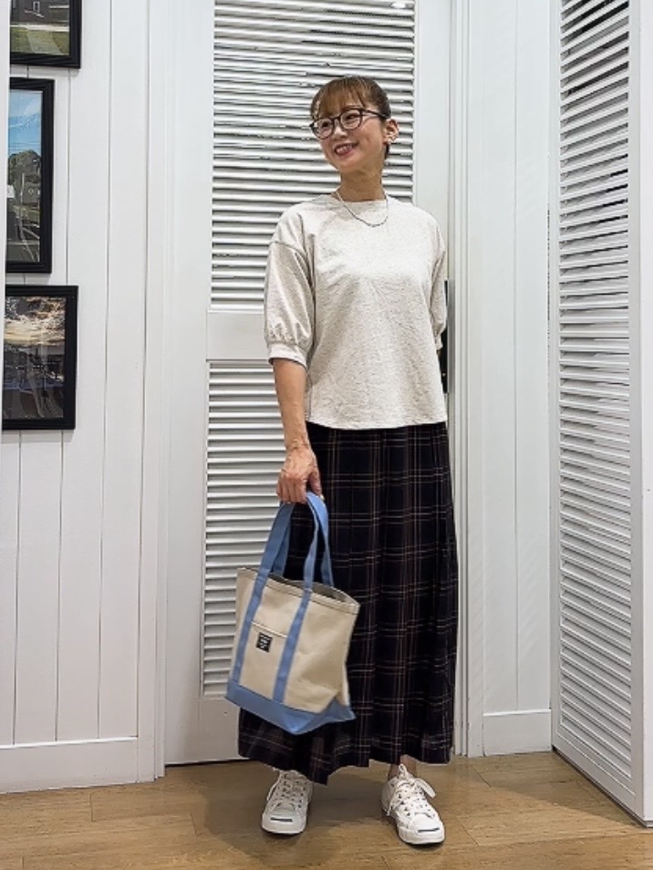 Yasucoさんの「Dessin｜バックヘンリーカットソー5分袖」を使ったコーディネート